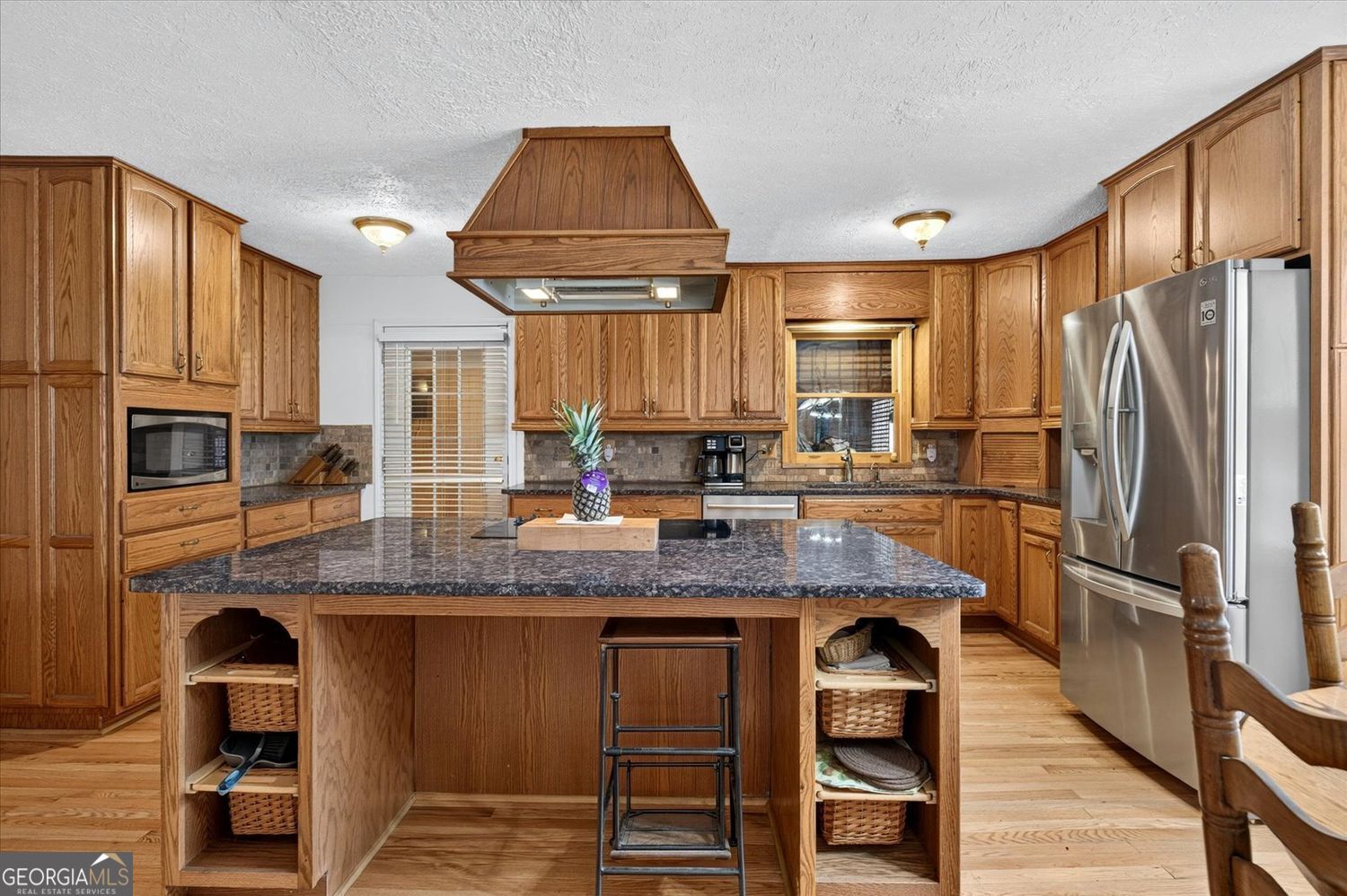 3009 Meadow Dr — photo