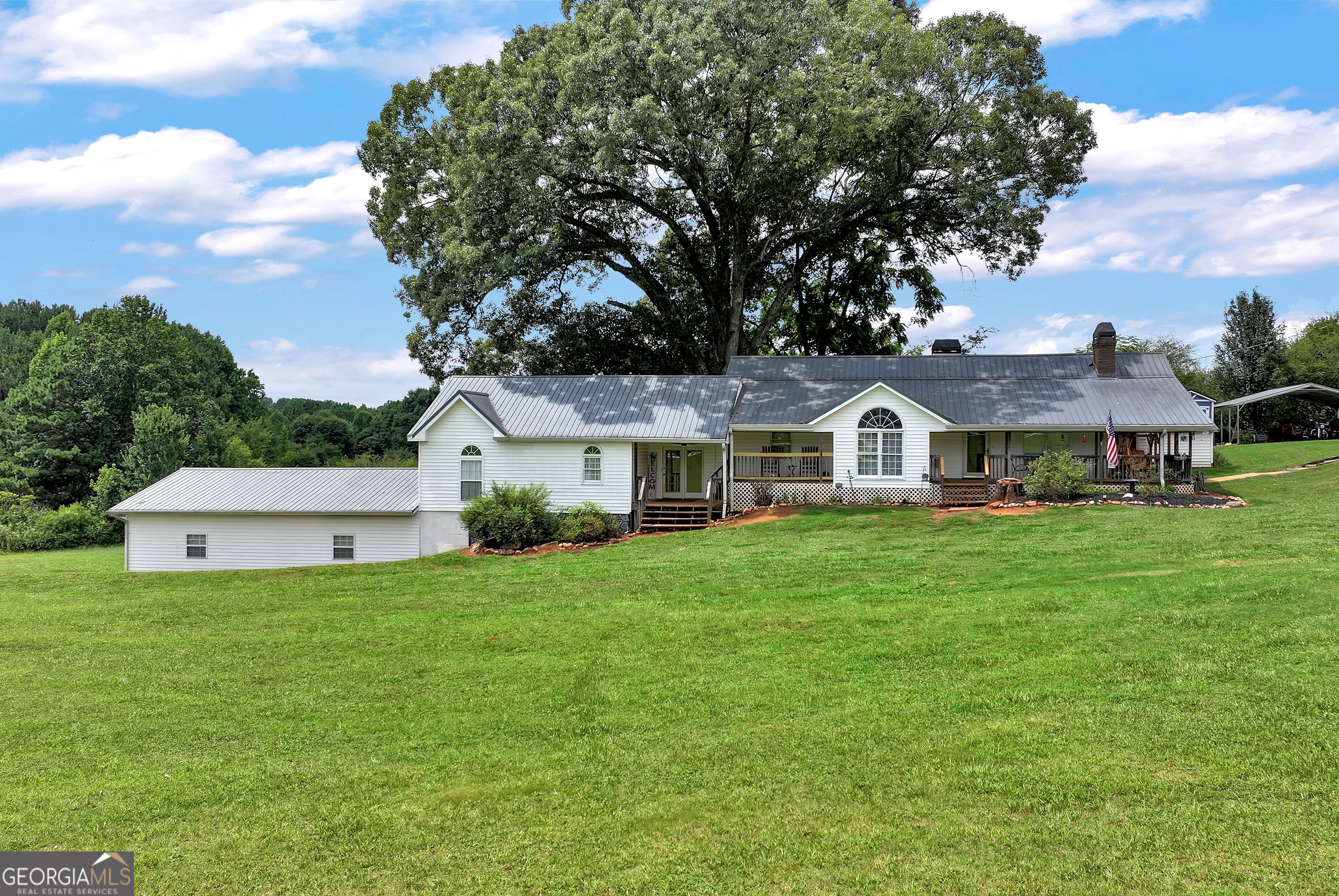 6009 Holly Springs Rd — photo