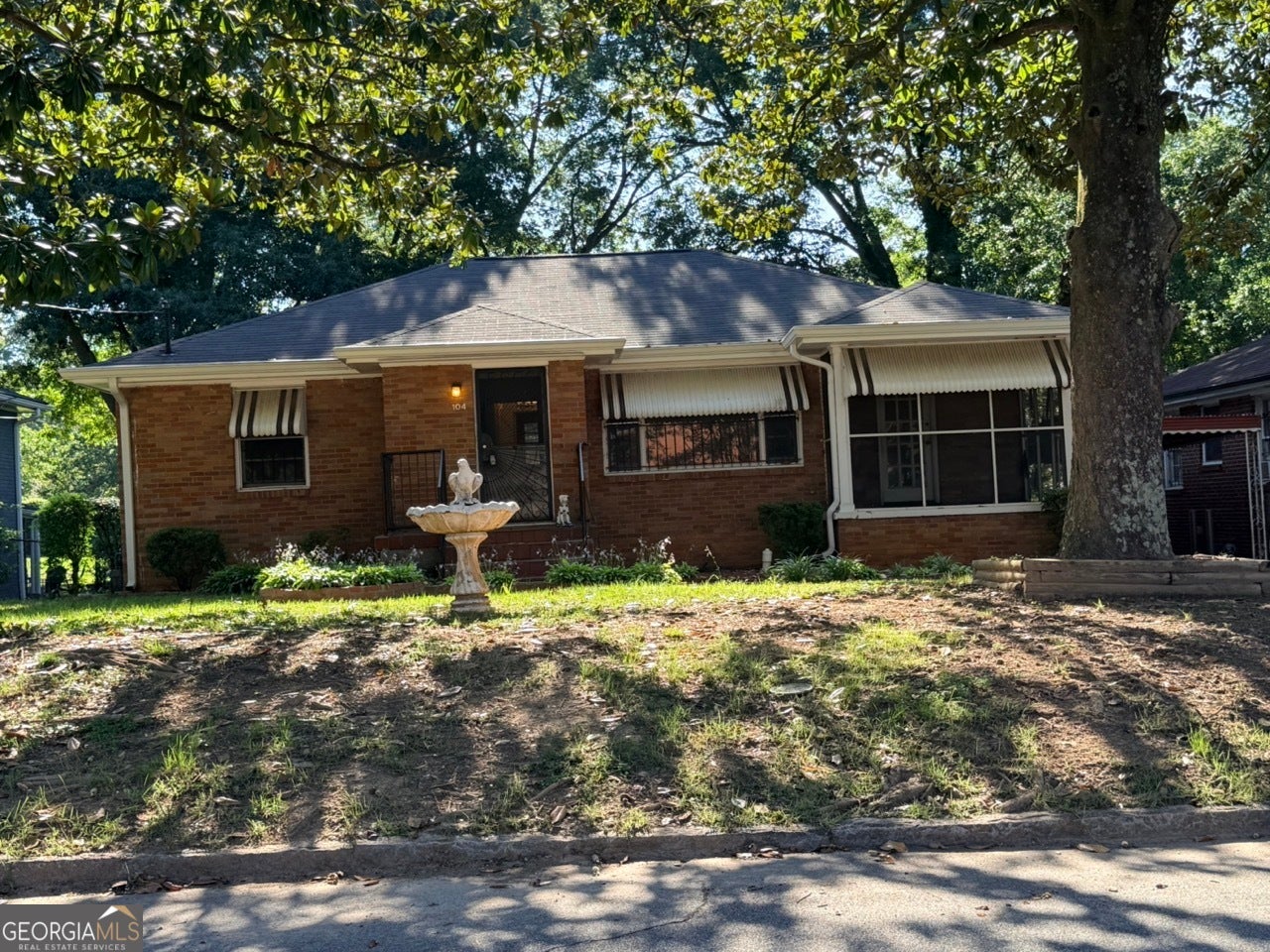 104 Willis Mill Rd SW — photo