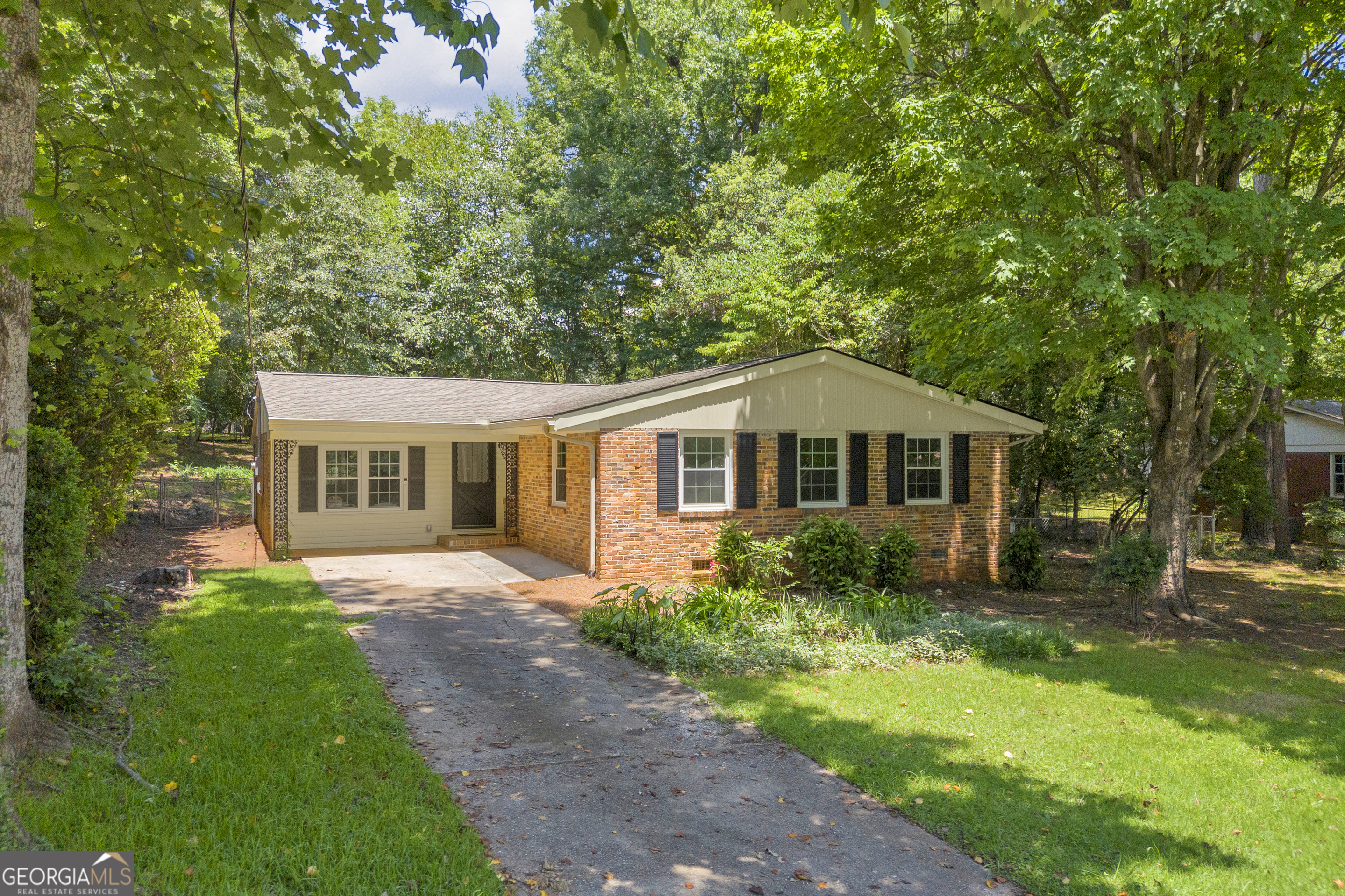 295 Vista Dr — photo