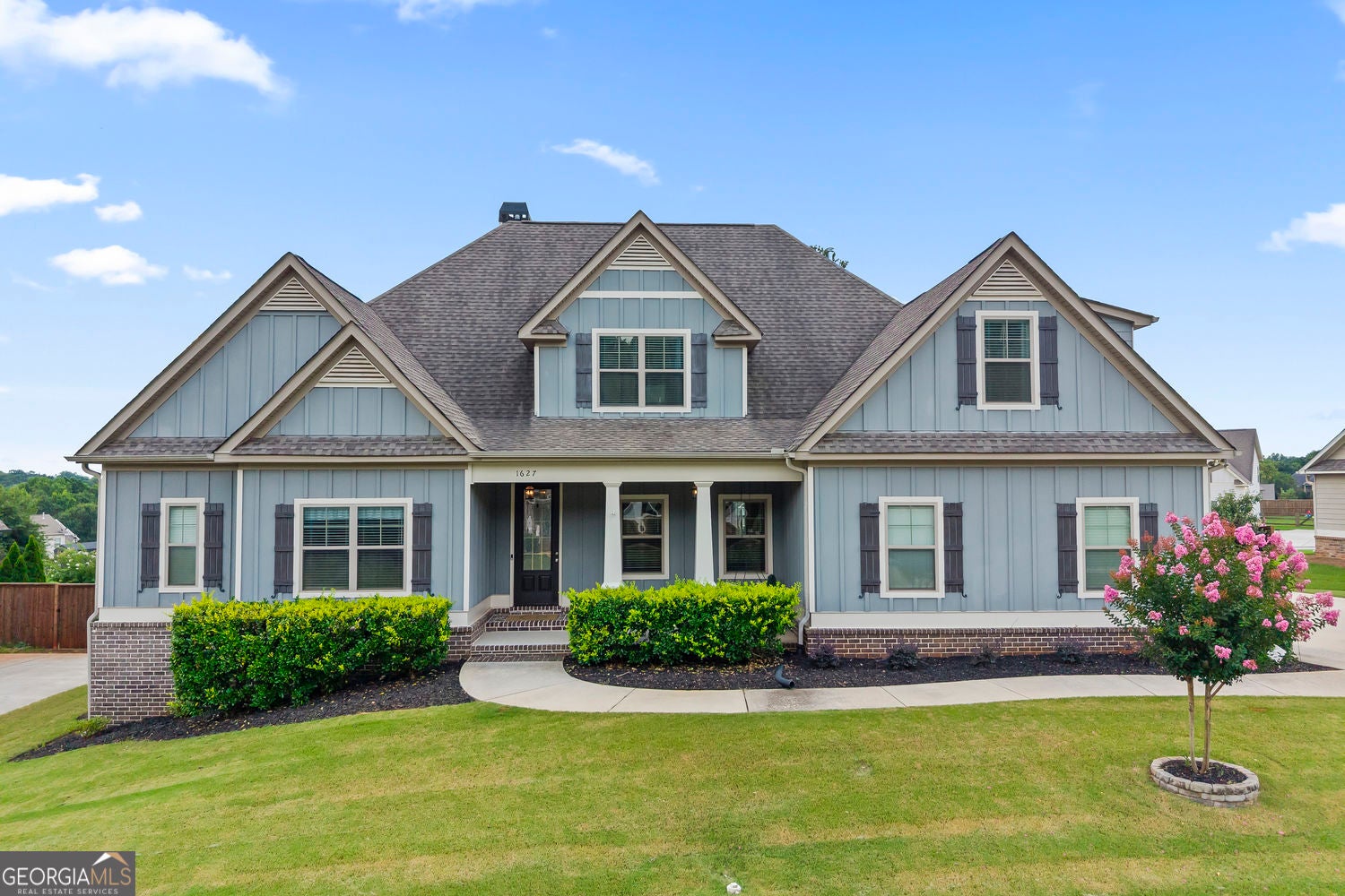 1627 Highland Creek Dr — photo