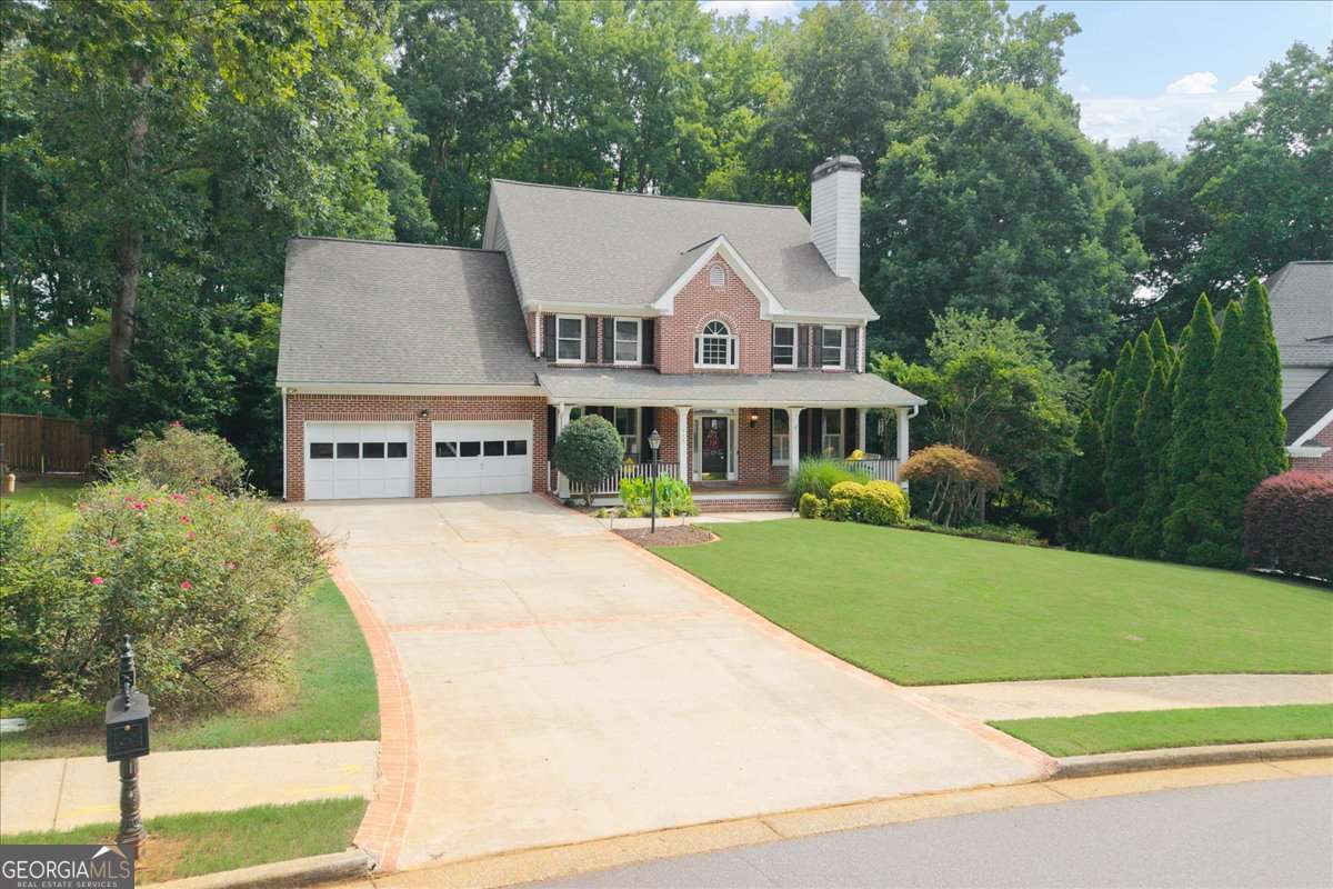 649 Goldenwood Ct — photo