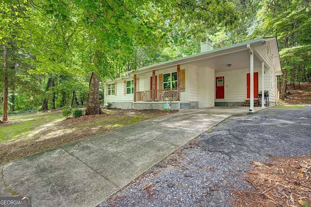 147 Reynolds Bridge Rd — photo