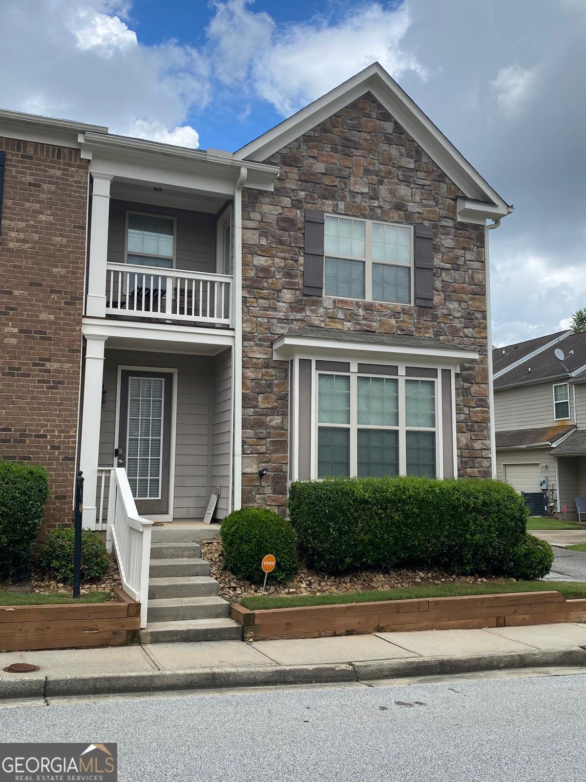 5740 Radford Loop — photo