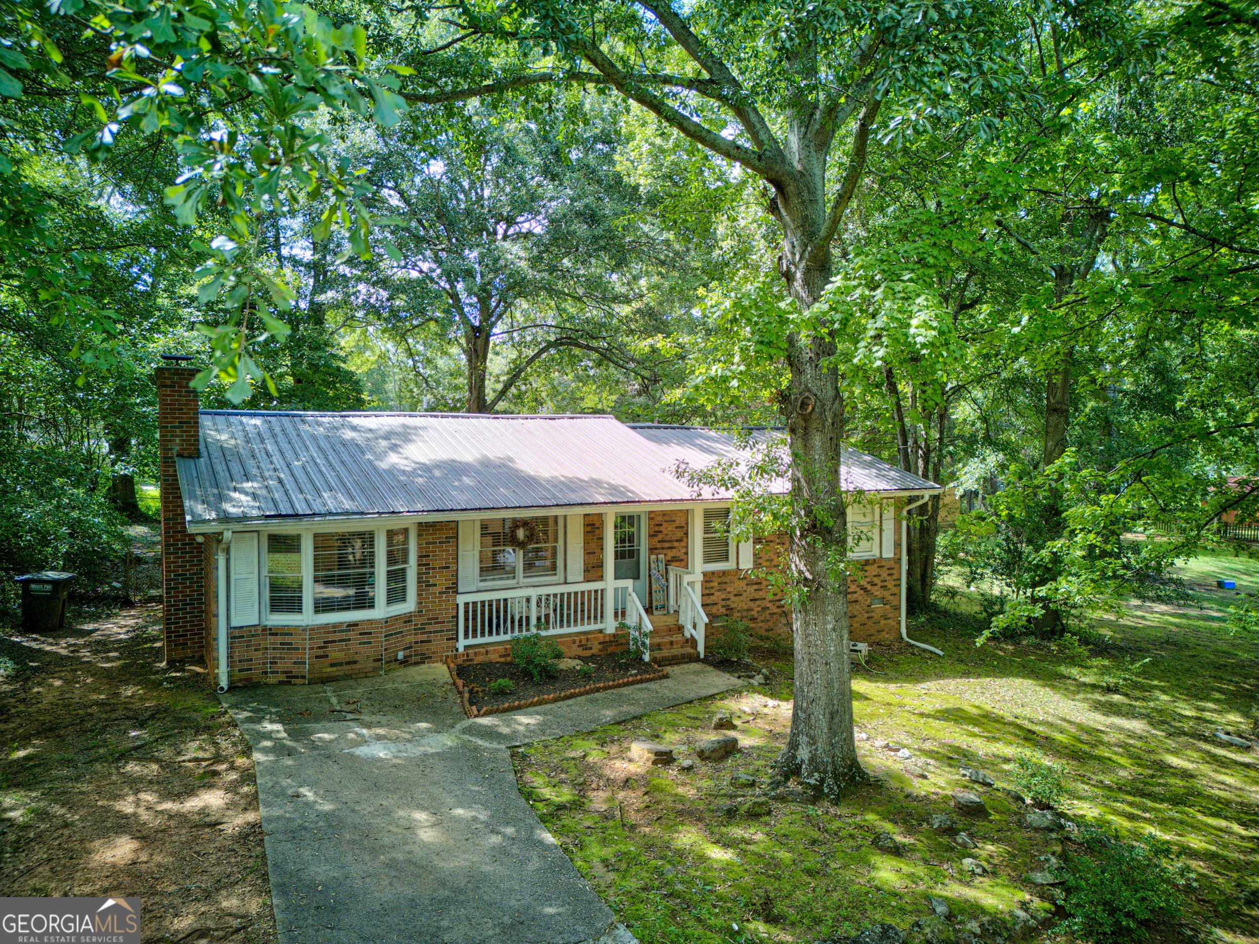 342 Orchard Cir — photo