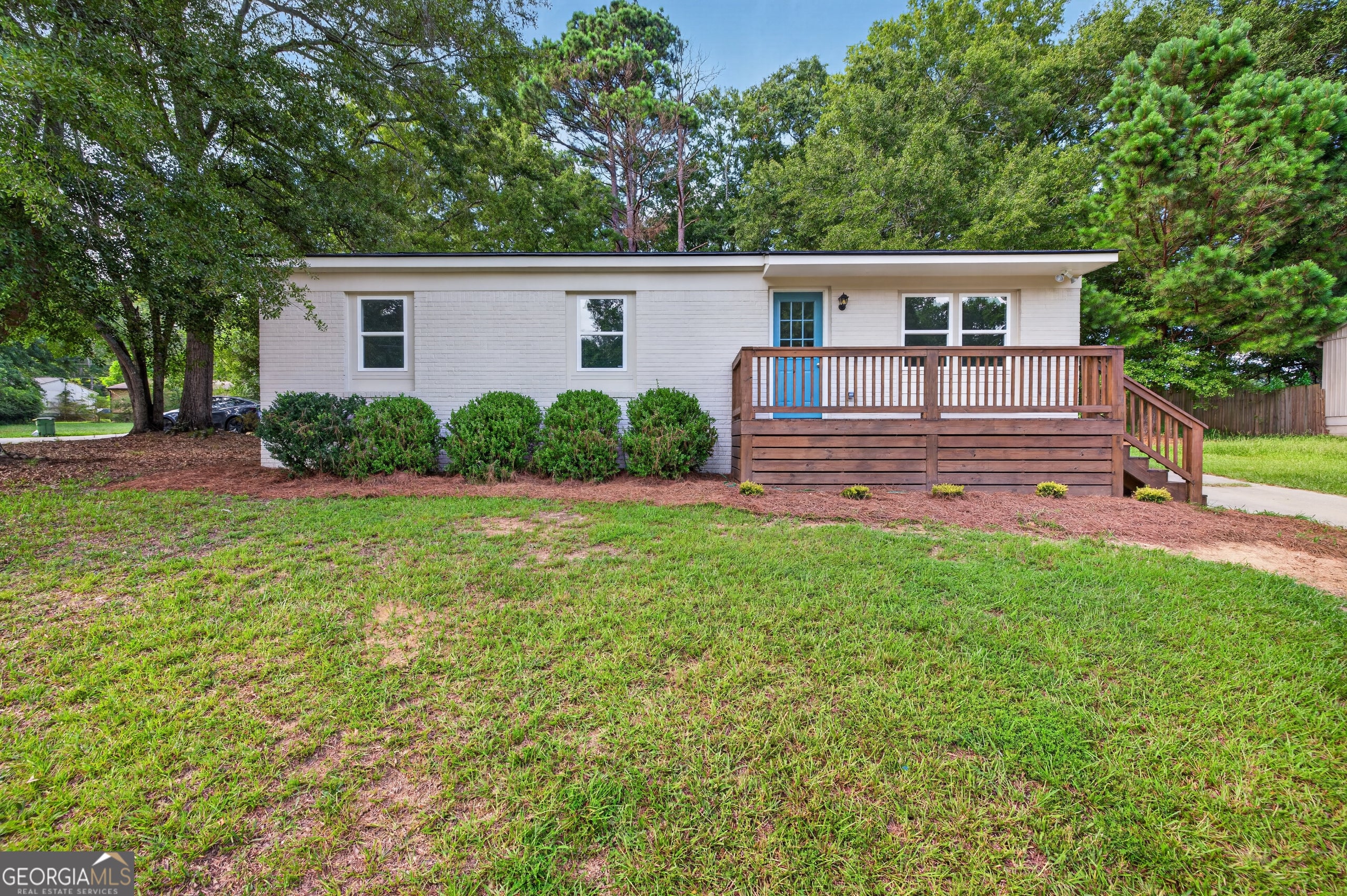 701 Kendall Ct — photo