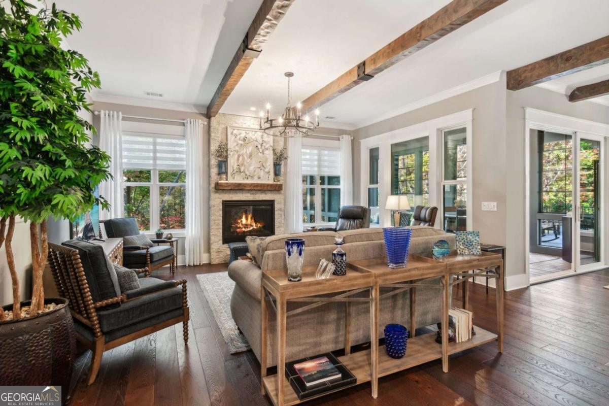 44 Whisper Pl — photo