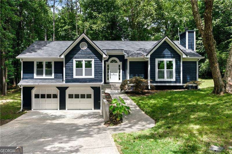 2526 Shiloh Court West NW — photo