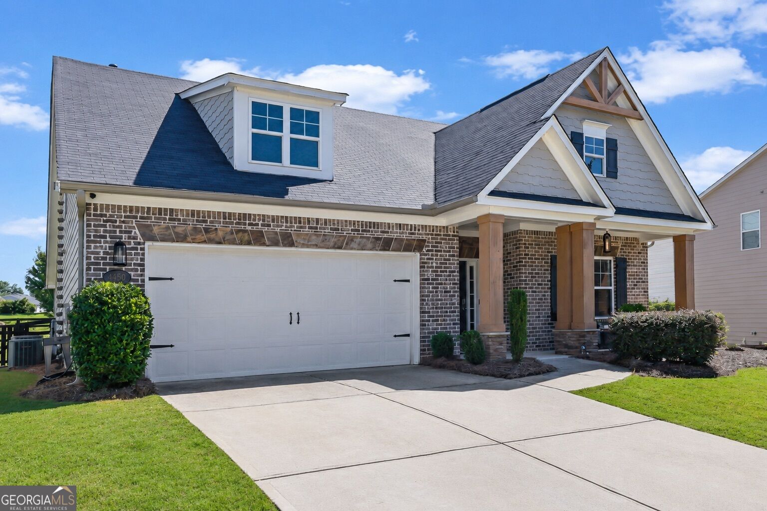 4450 Madison Hall Dr — photo