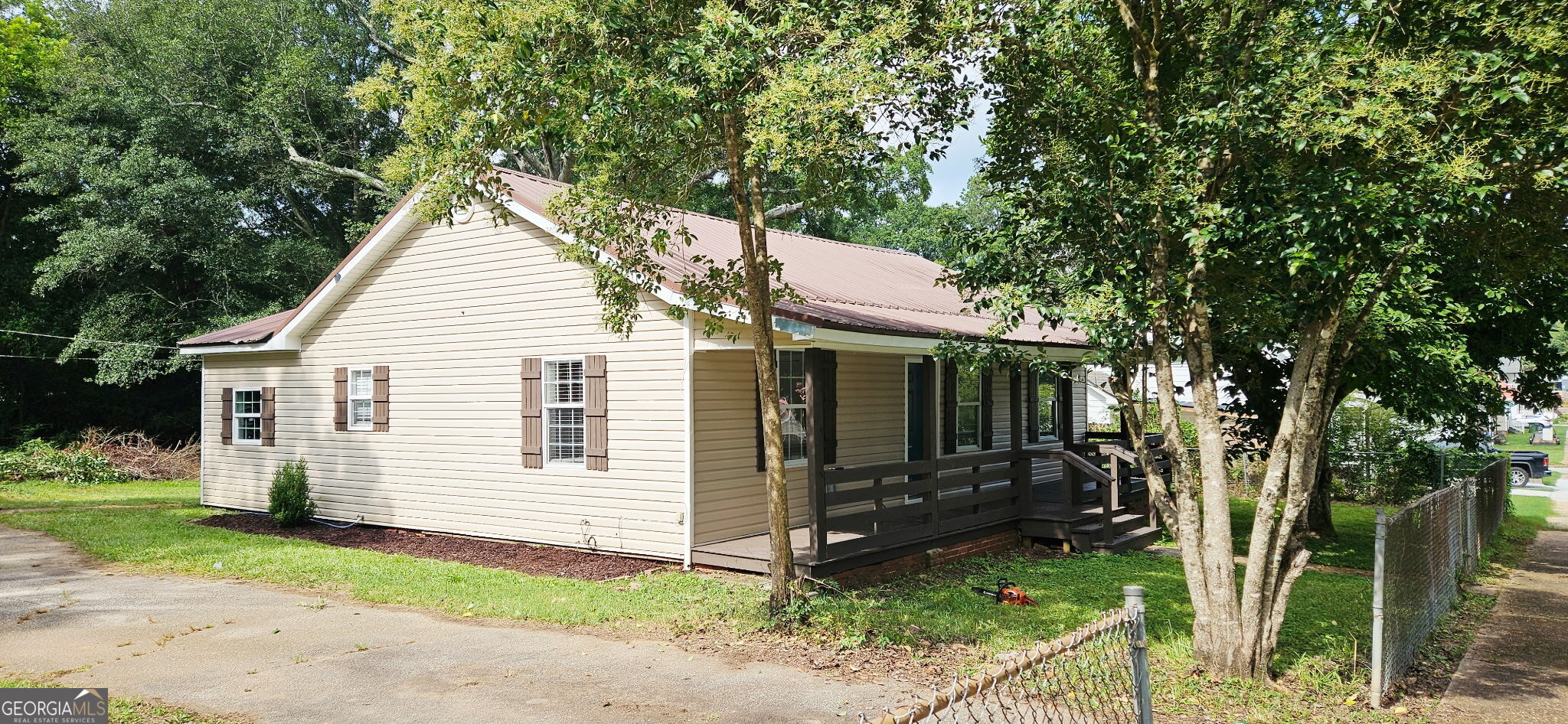 203 Marshall St — photo