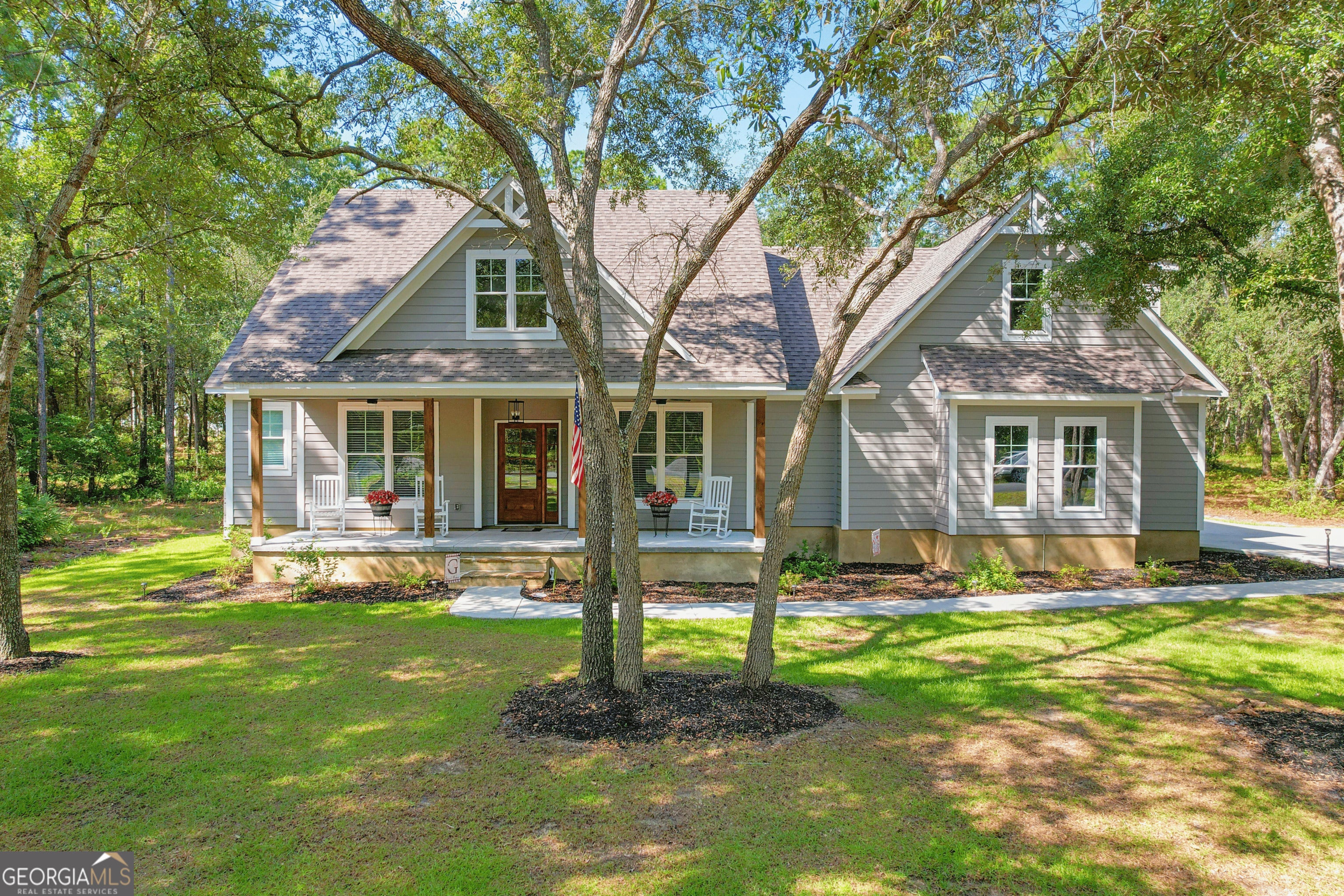 1231 Village Green Dr NE — photo