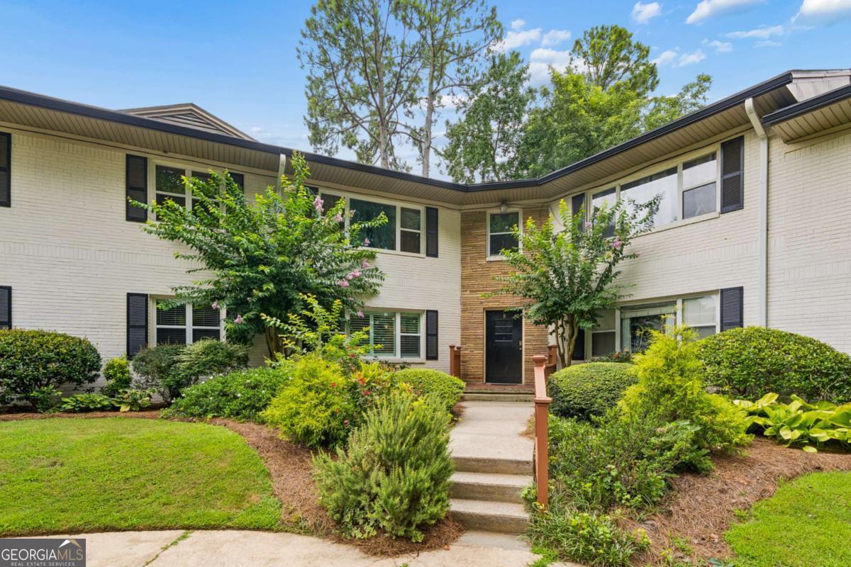 2477 N Decatur Rd B2 — photo