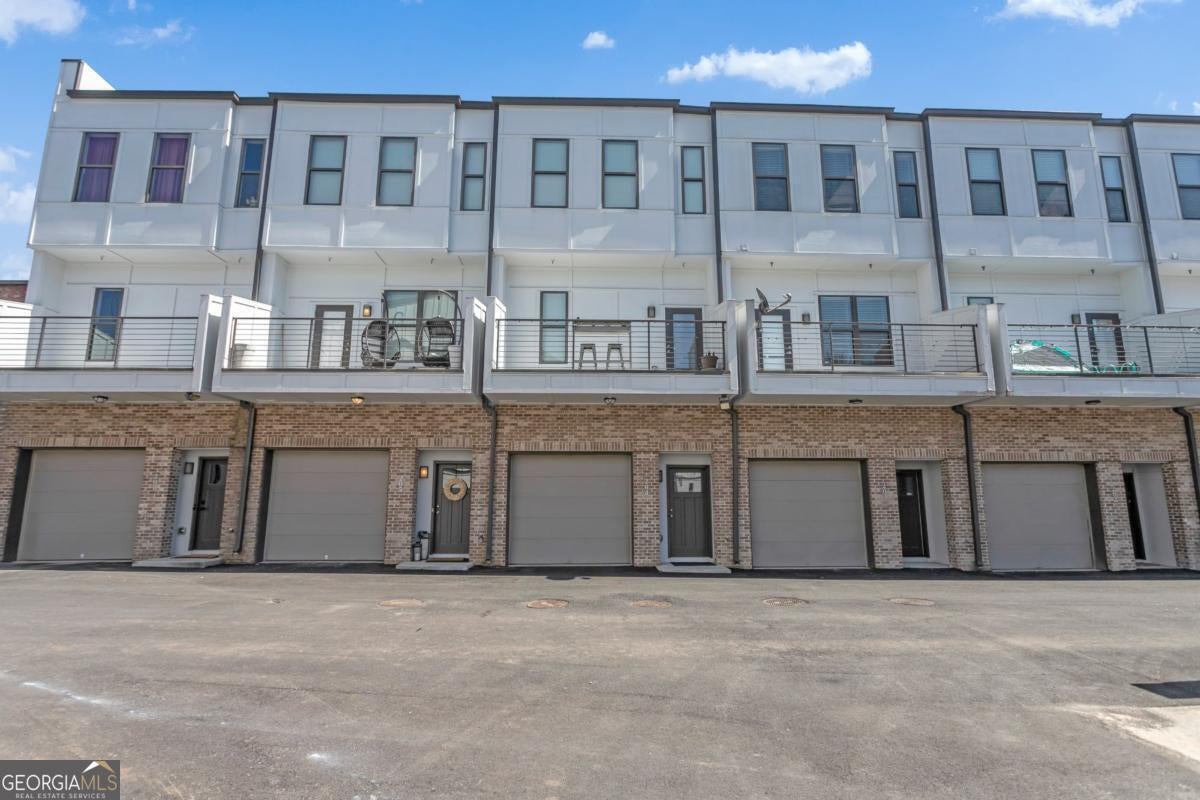 2030 Main St NW 206 — photo