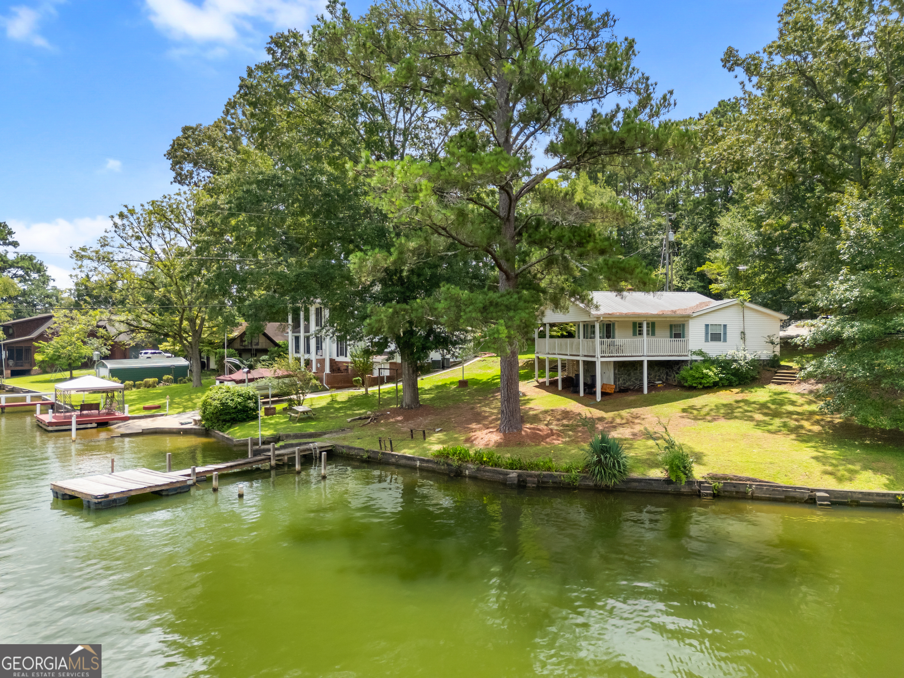 224 Roberts Point Road, Jackson GA 30233