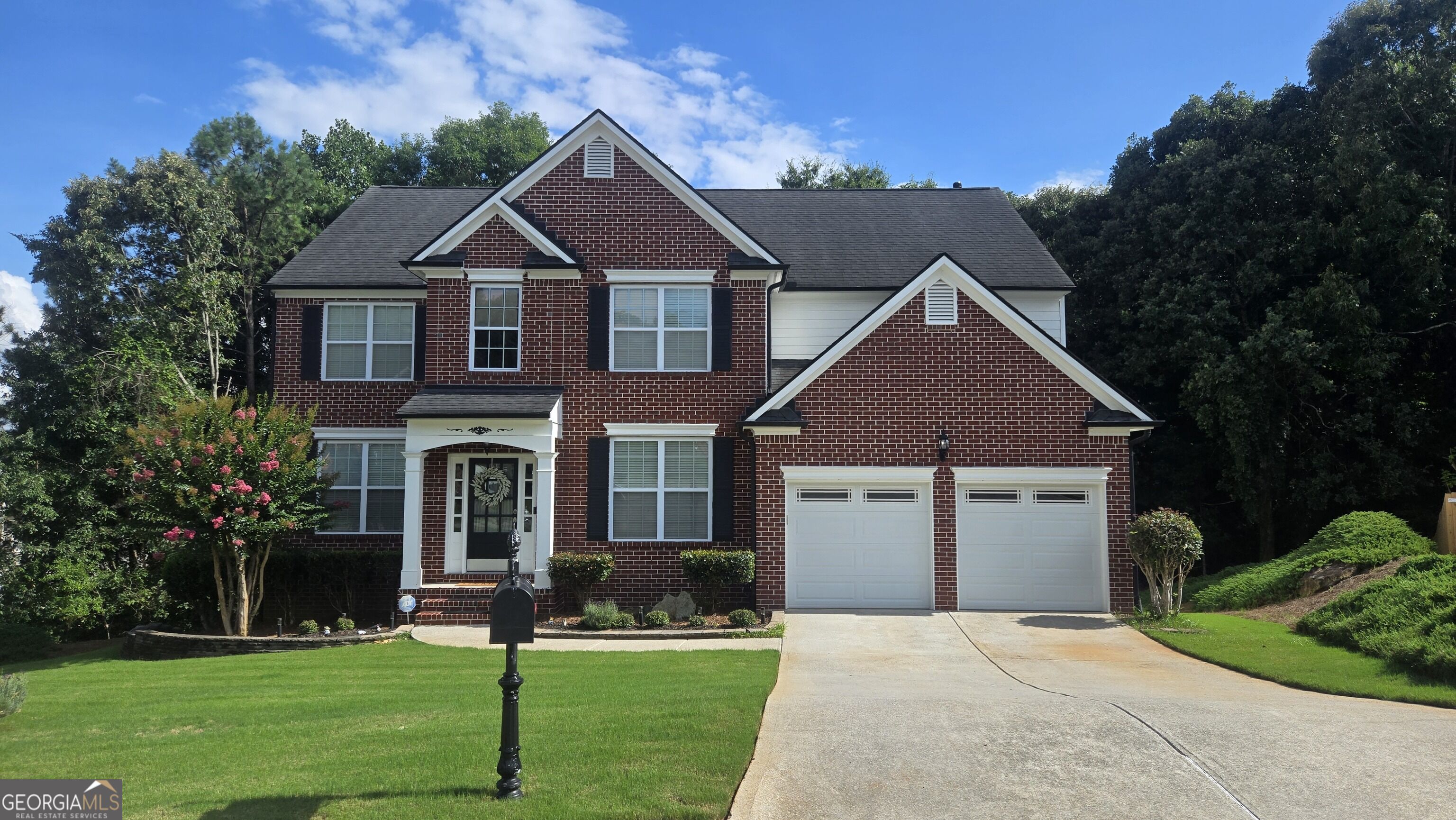 923 Van Briggle Path NE — photo