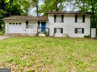 562 Roxbury Dr — photo