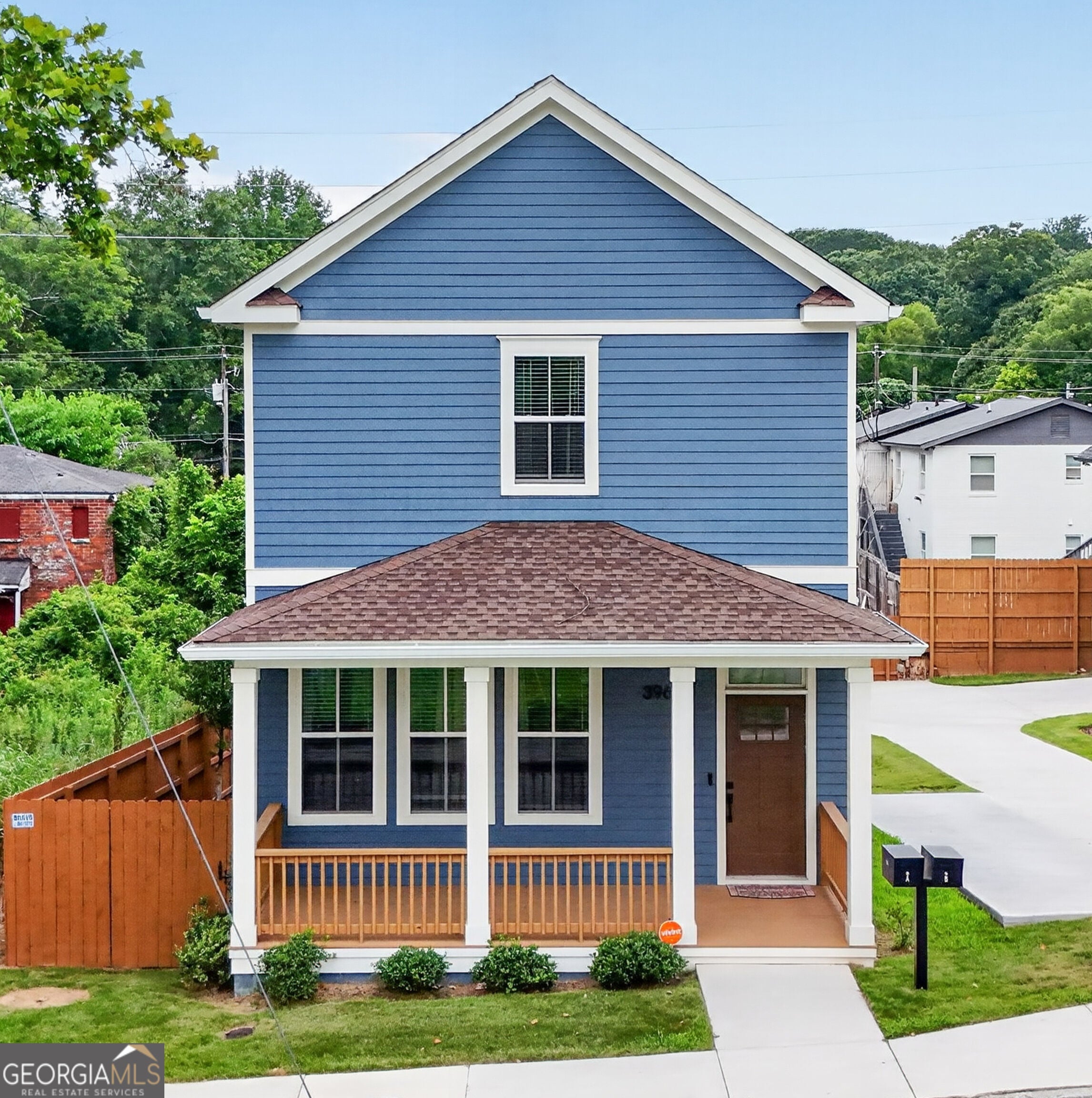 396 Lindsay St NW — photo