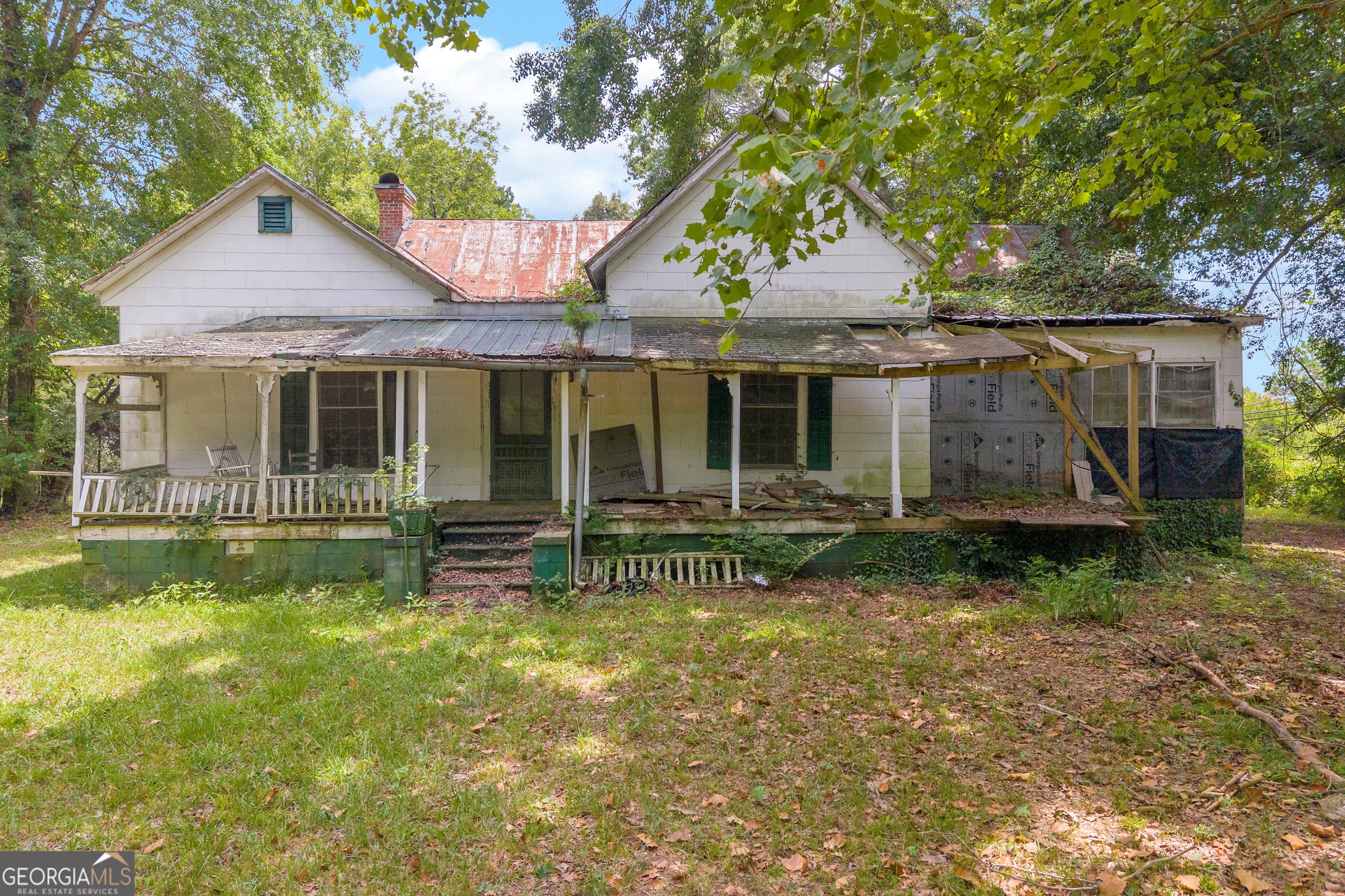1104 Lexington Hwy — photo