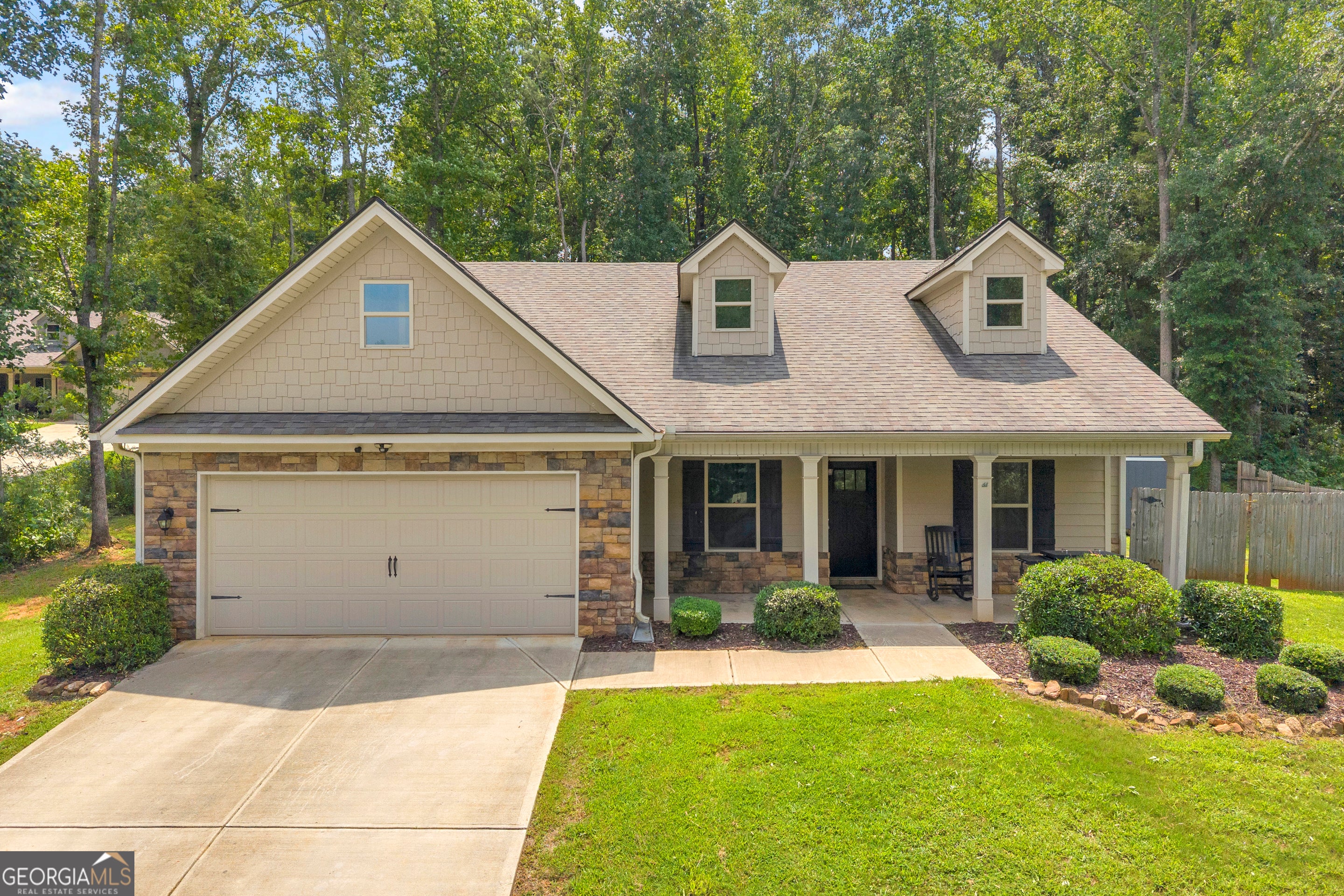 160 Morgan Way — photo