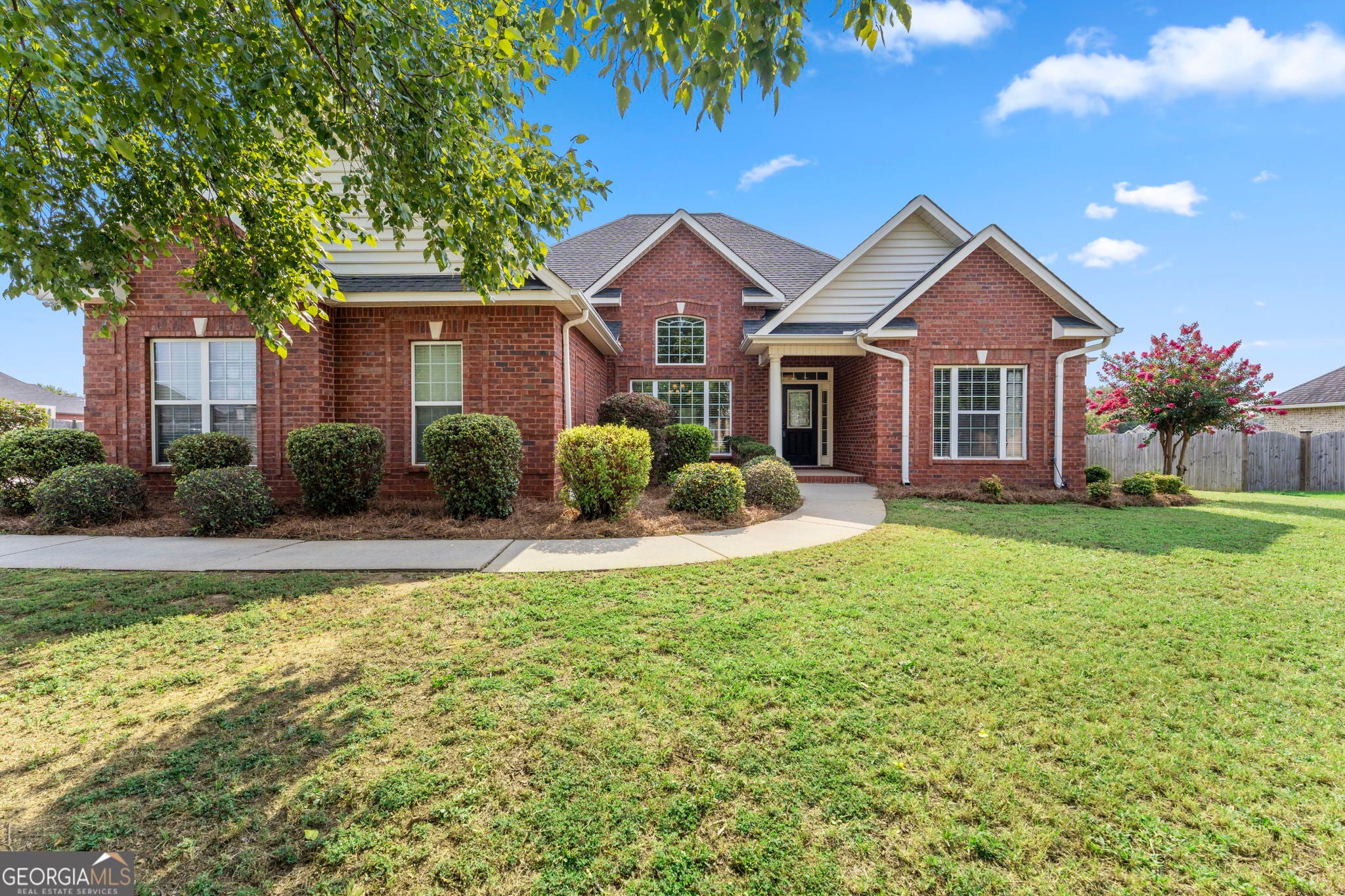 102 Rosemary Ct — photo