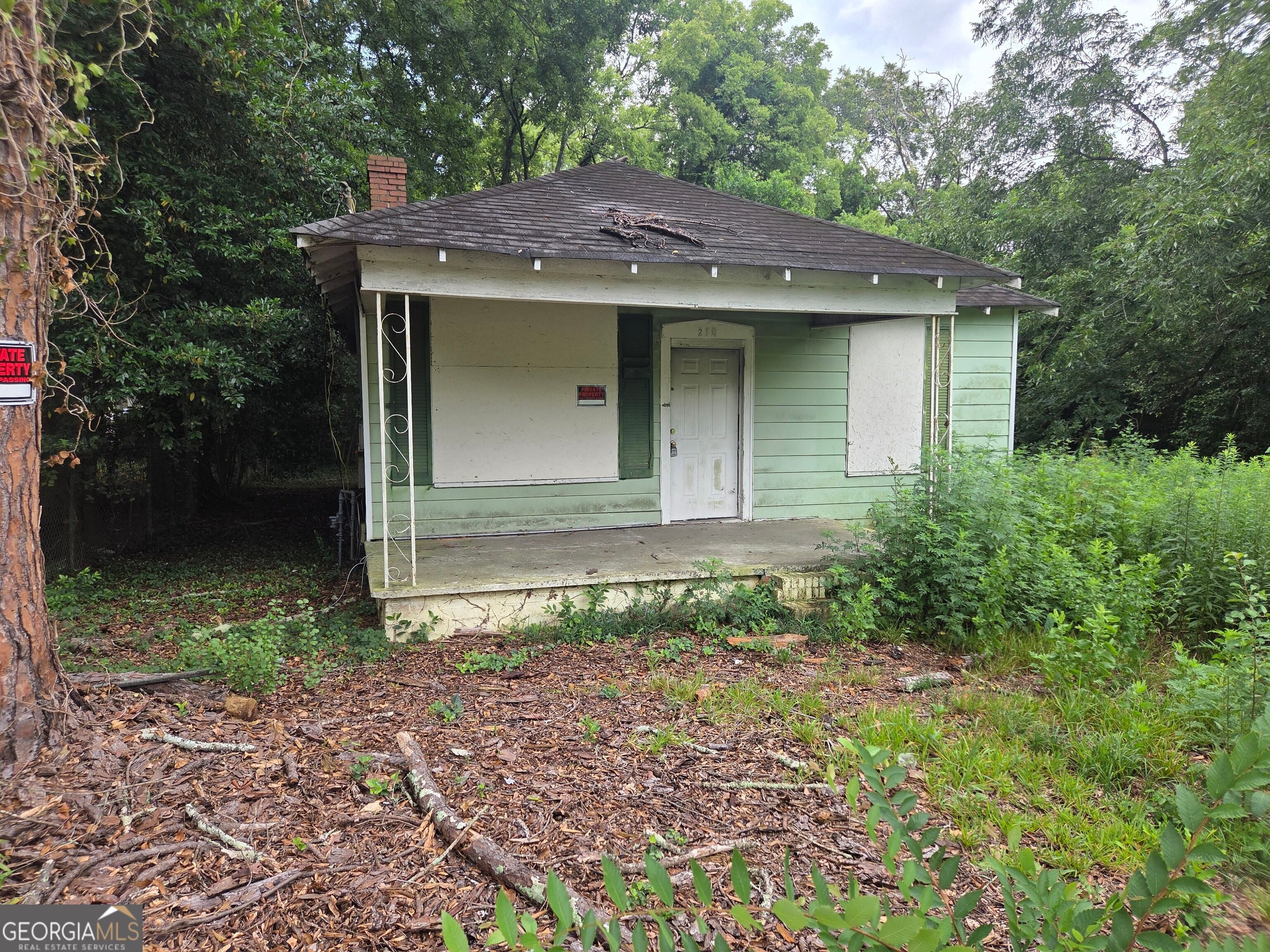 210 Moseley Ave — photo