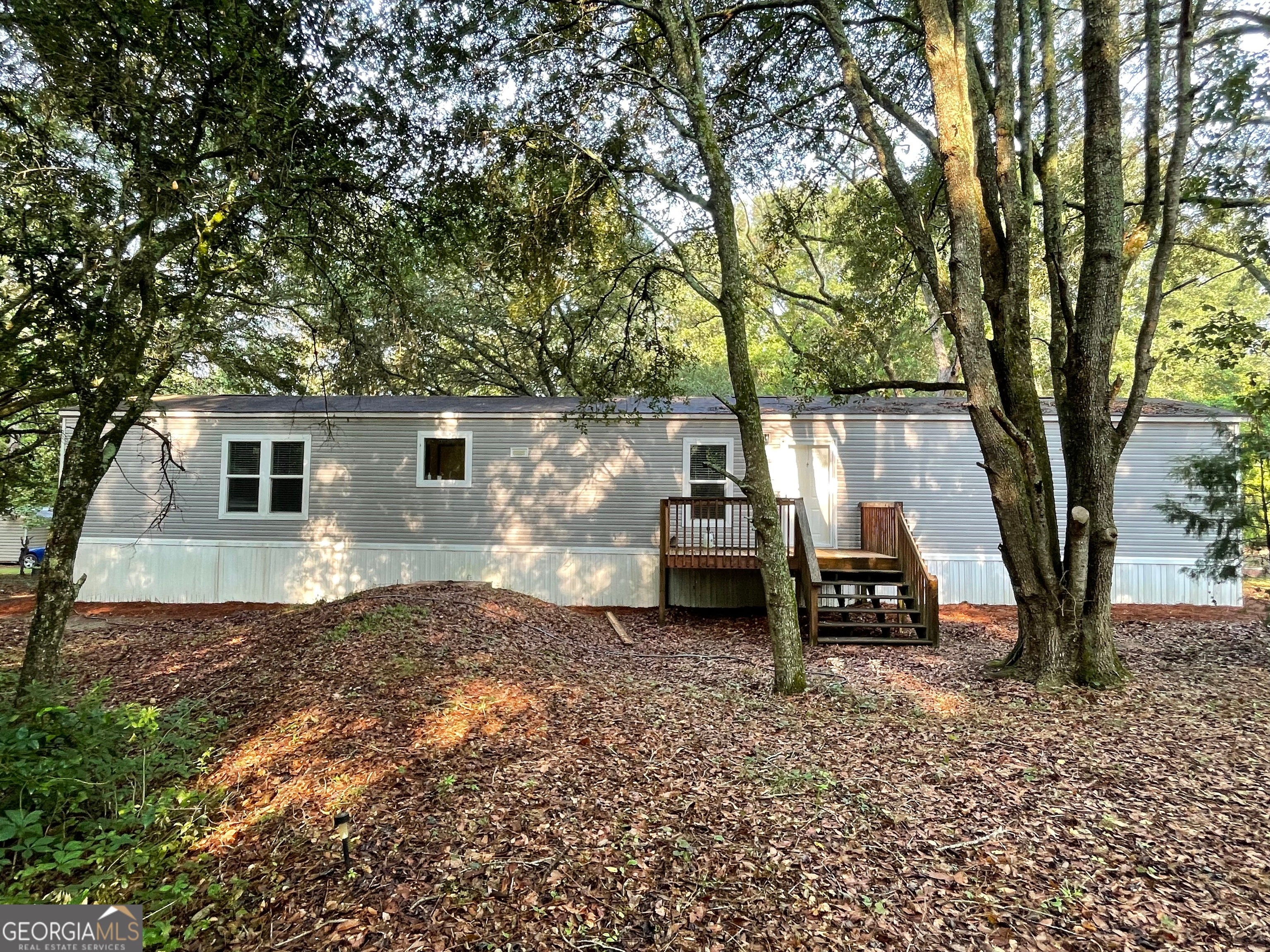 30 Golden Ln — photo
