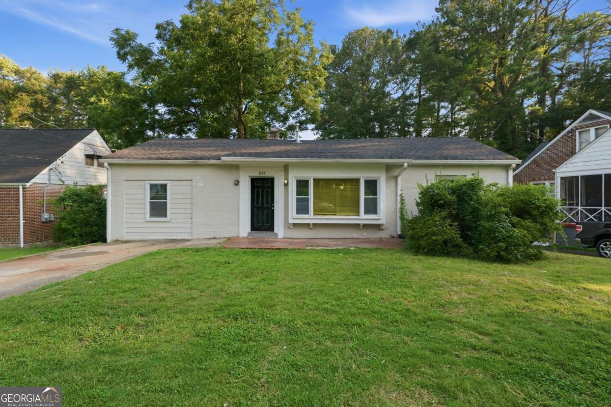 1682 Altadena Pl SW — photo