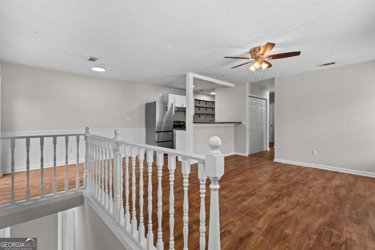 1356 Old Coach Rd SW — photo