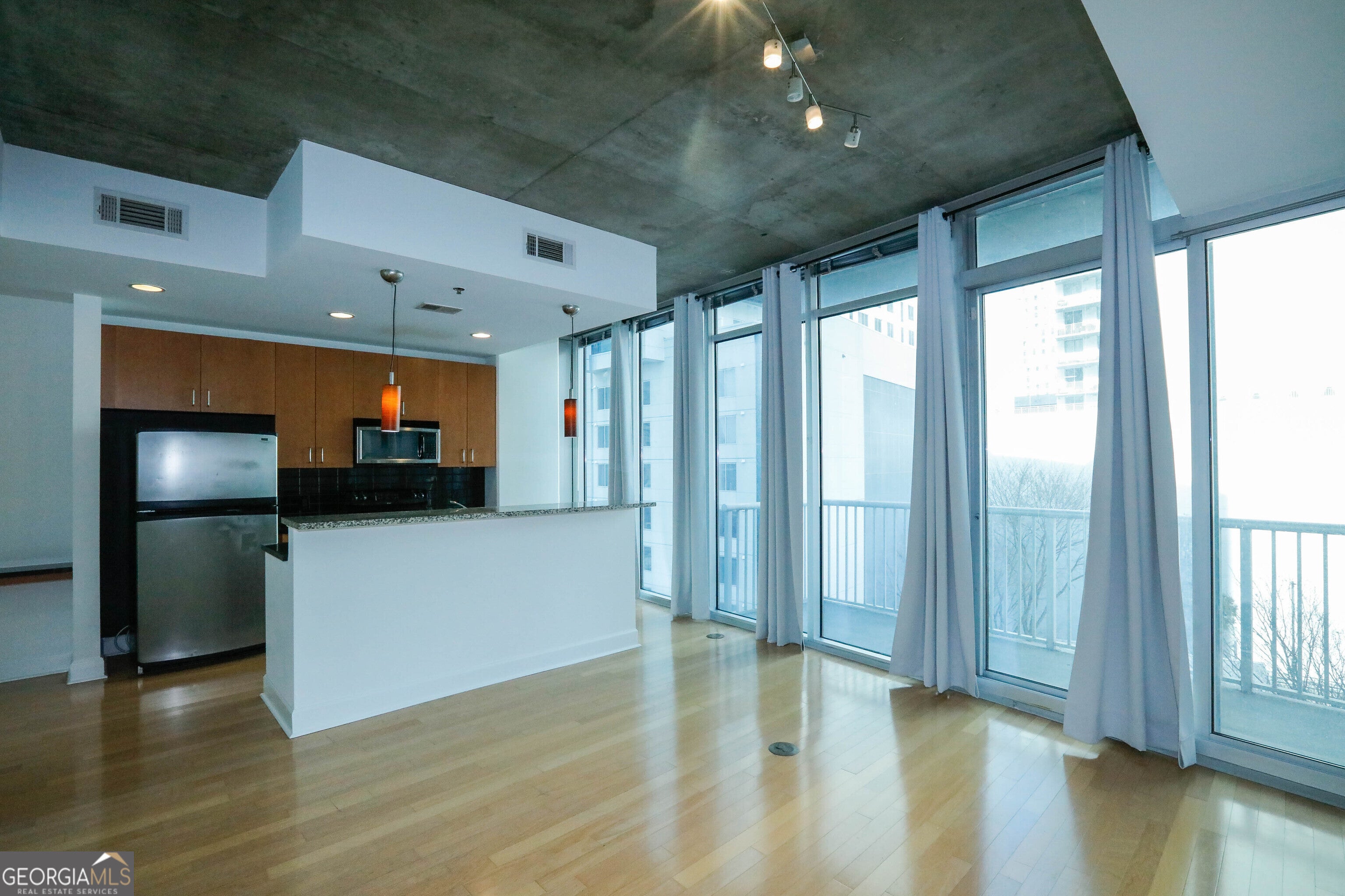 44 Peachtree PL NW 729 — photo 3
