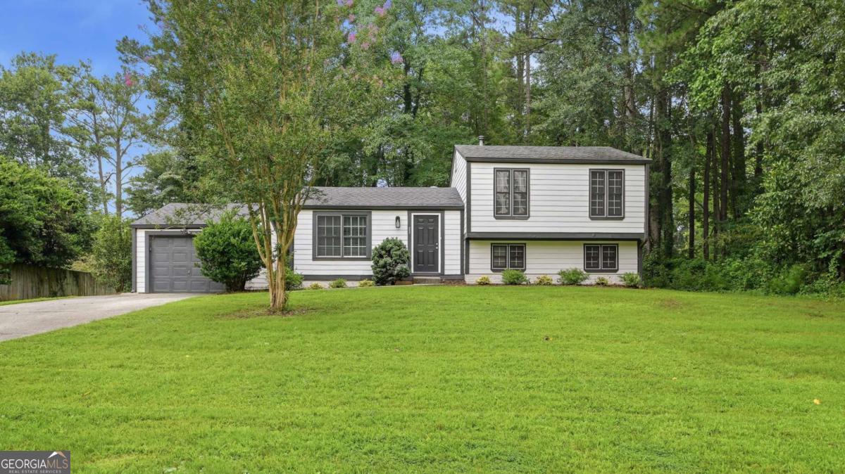3569 Oak Knoll Dr — photo