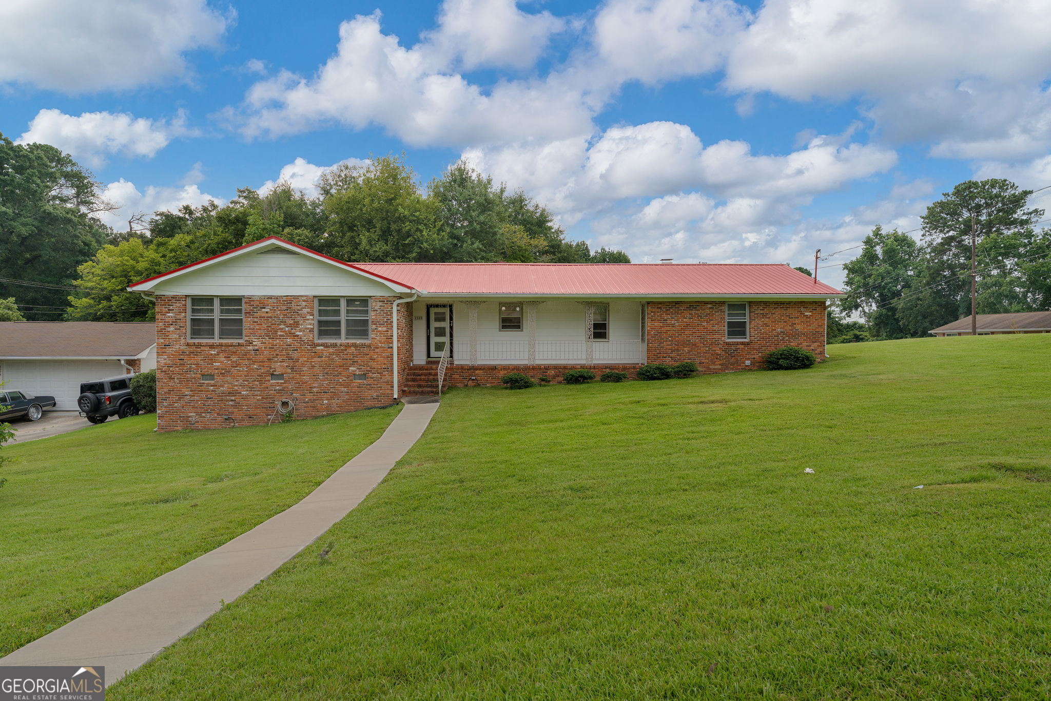 1588 N Atwood Dr — photo