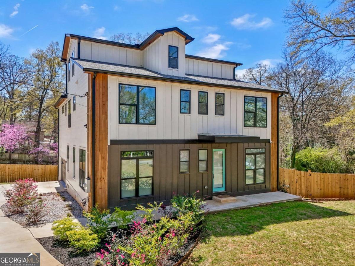 3087 Alston Dr — photo