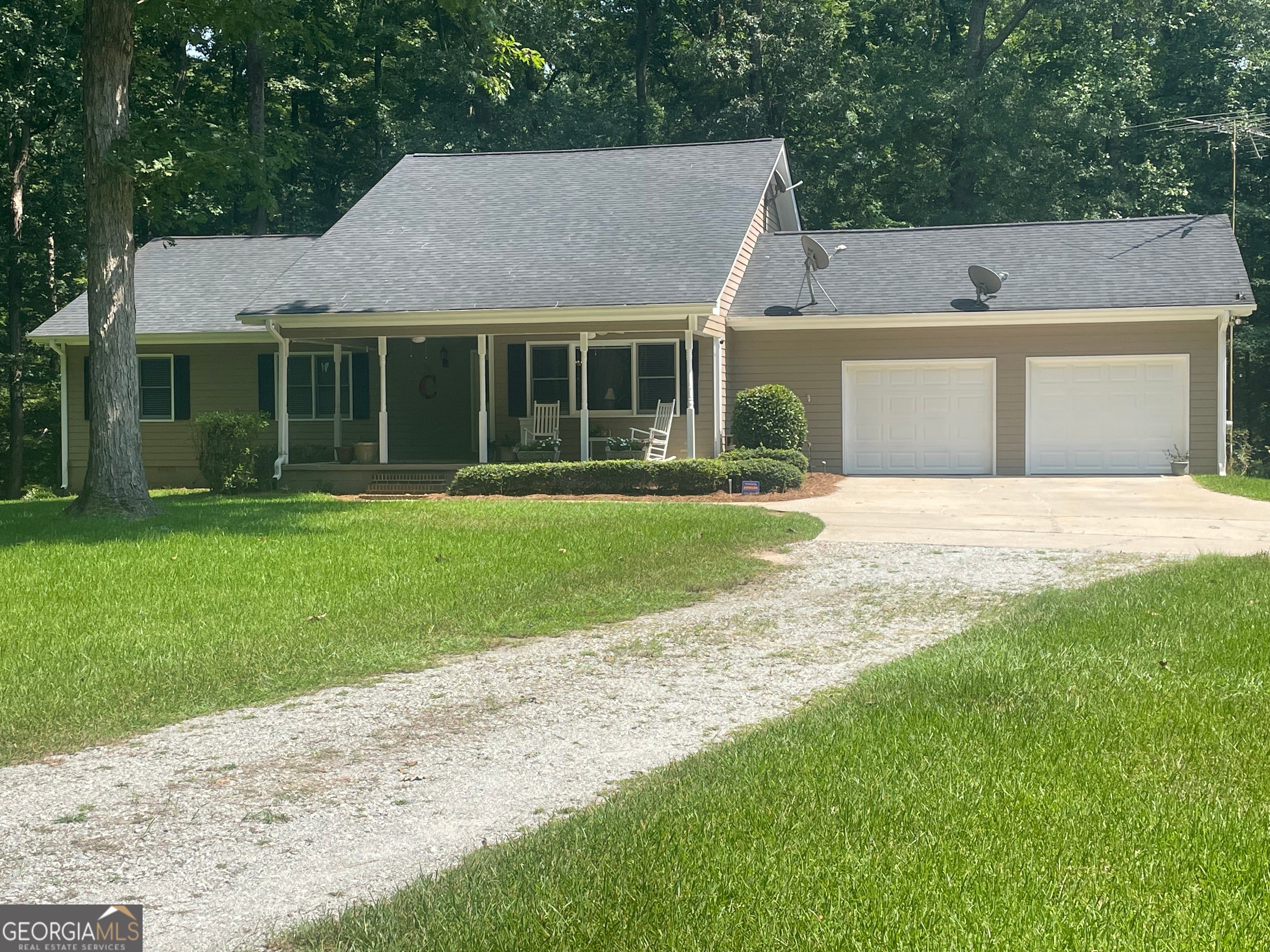 1371 Crawford Rd — photo
