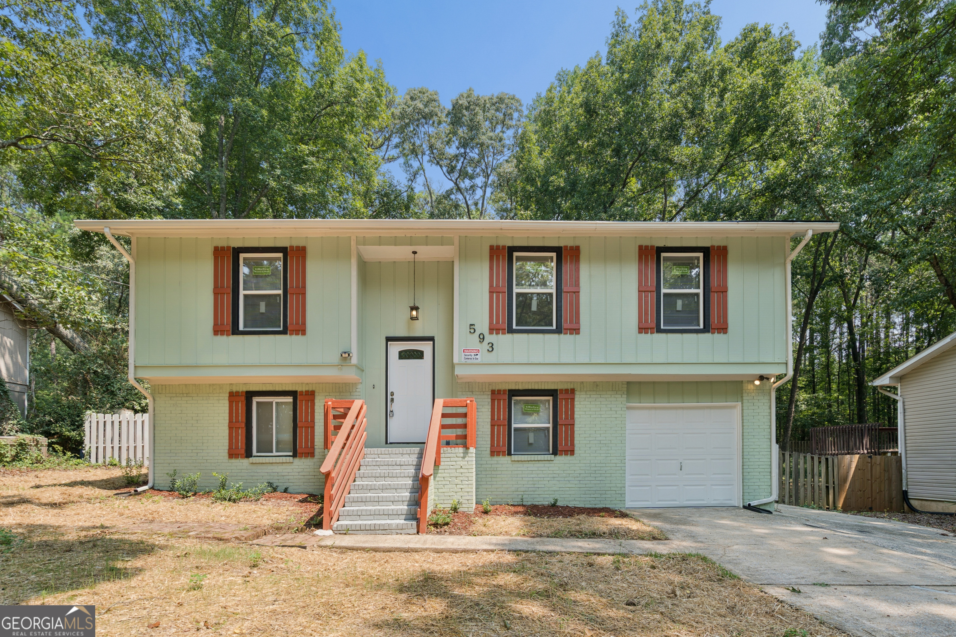 593 Country Lane Dr — photo
