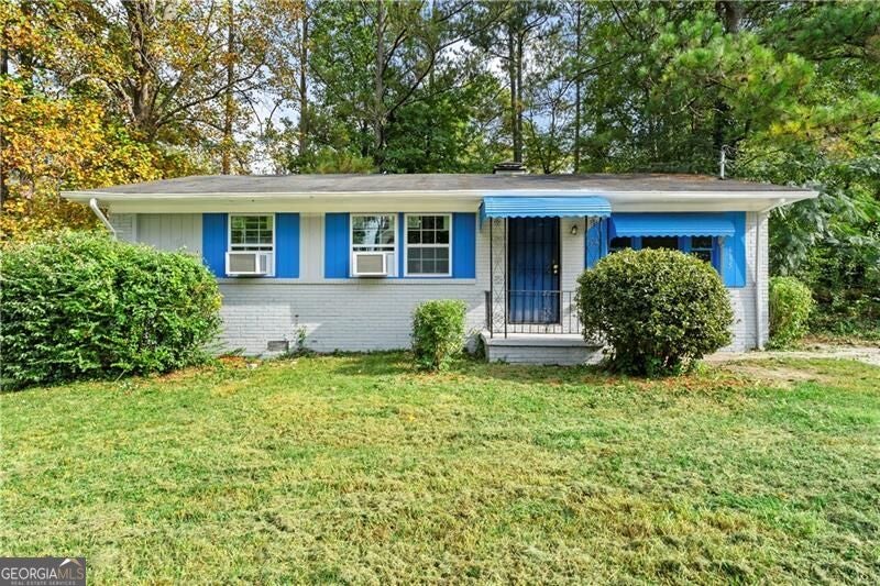 685 Bolton Rd NW — photo