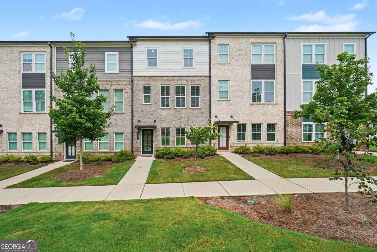 540 Hardy Dr — photo