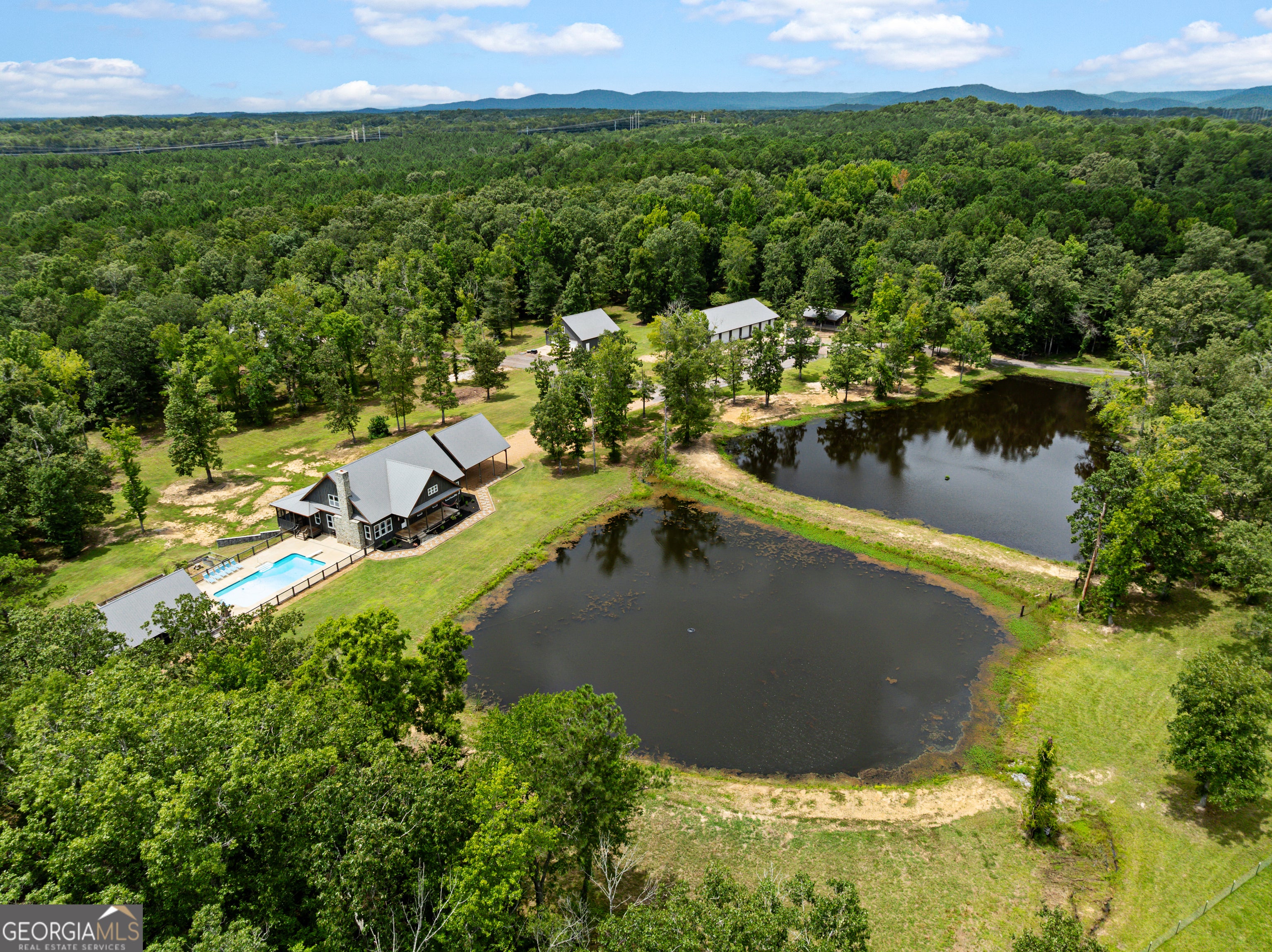 1577 Livingston Rd SW — photo
