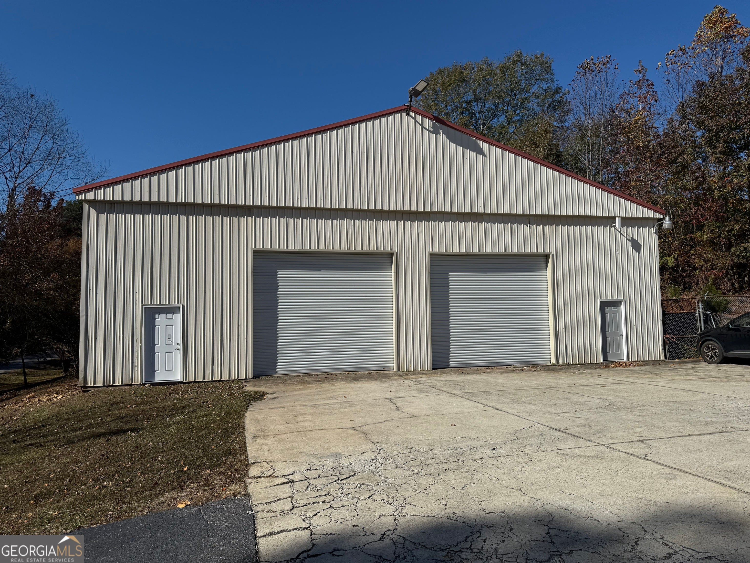 1585 S. Highway 27 — photo