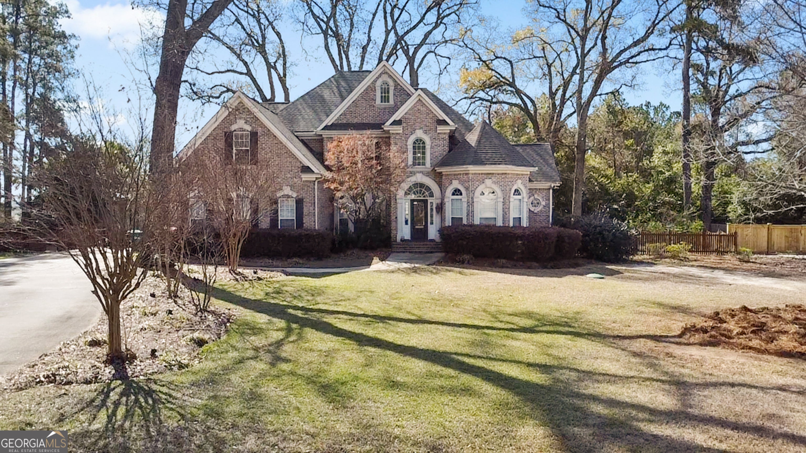 333 Royal Crest Cir — photo