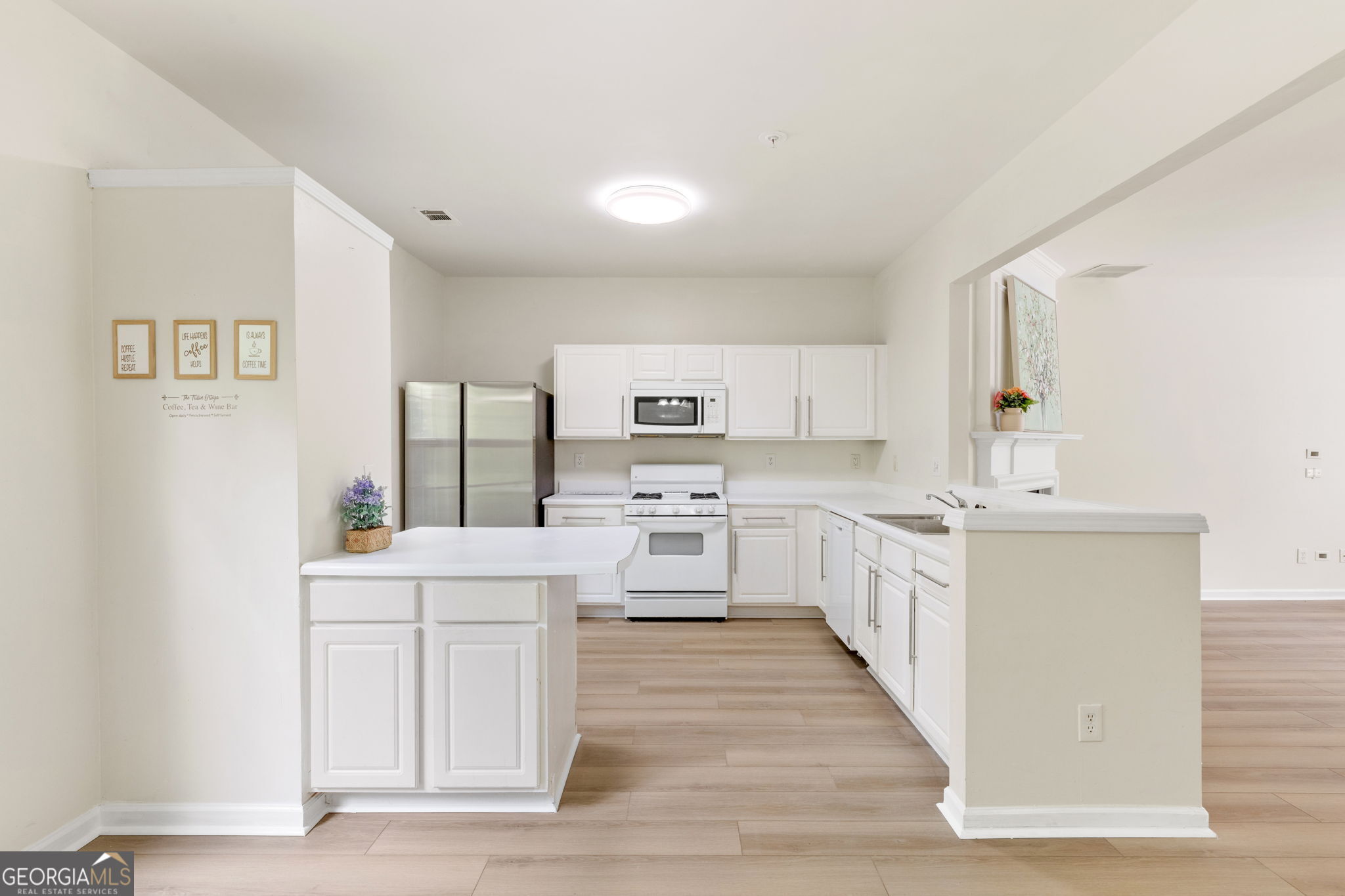 1080 Whitestone Rdg — photo