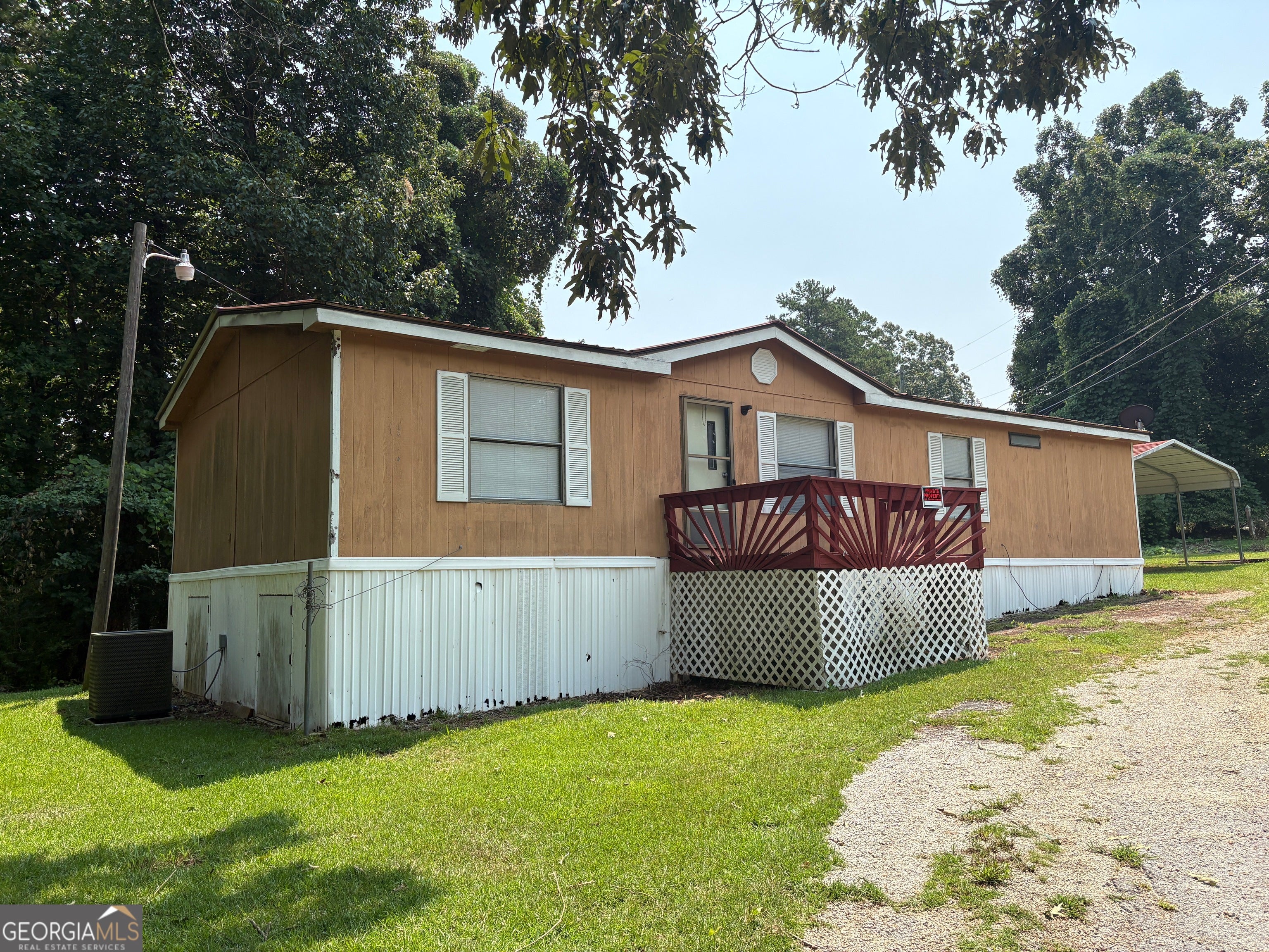784 Lakeland Dr — photo