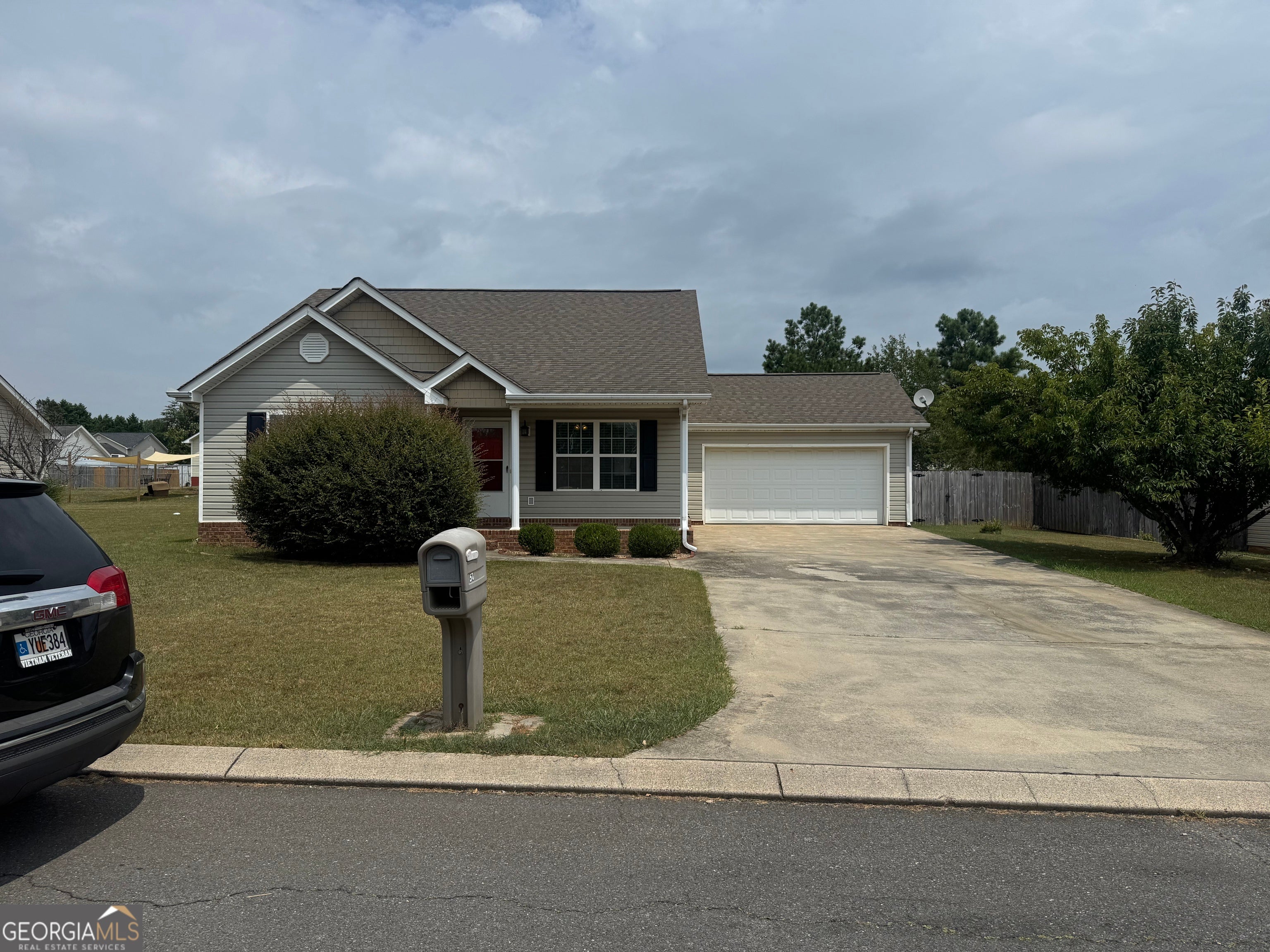 50 Brittany Ct — photo