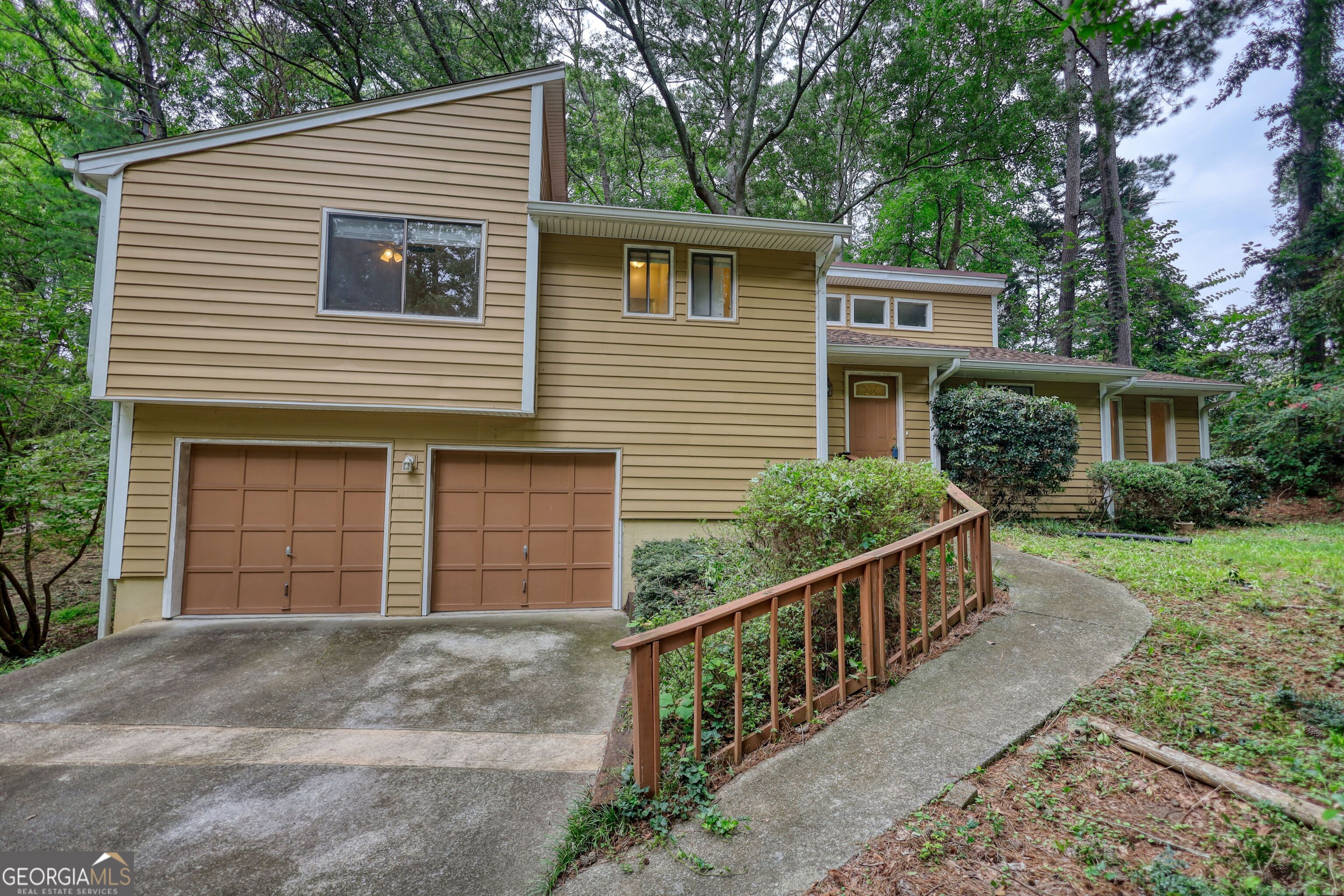 2780 Westminister Ln NW — photo