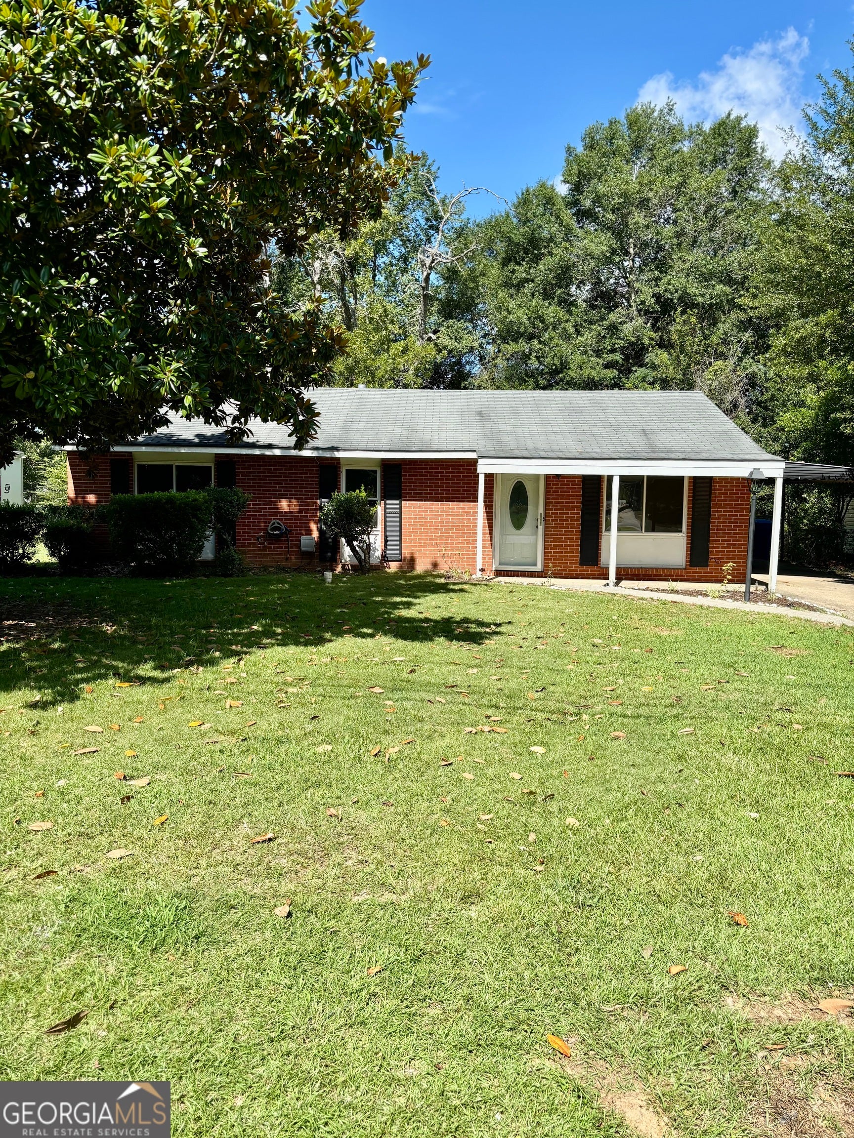 709 Parkwood Dr — photo