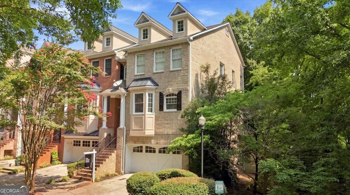 1017 Emory Parc Pl — photo