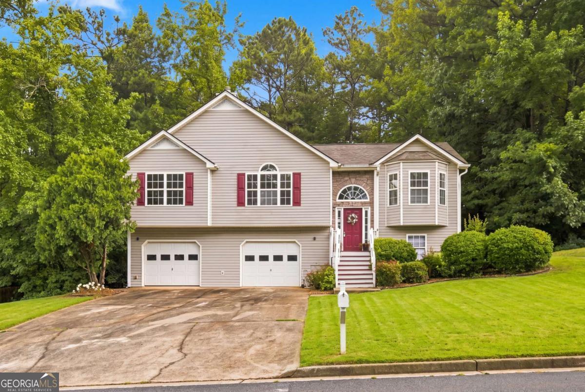 1685 Cedar Hl — photo