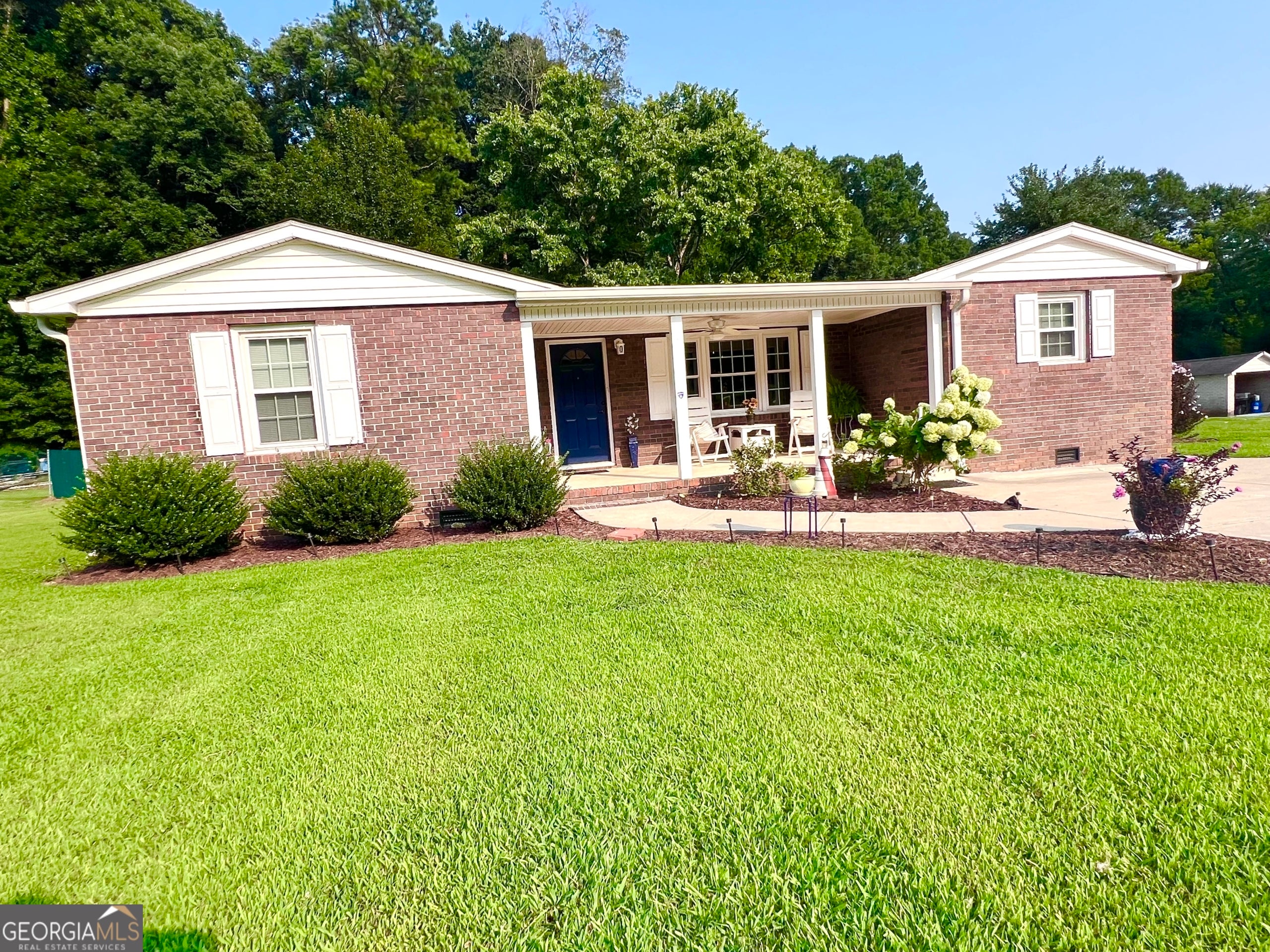 1517 Cave Spring Rd SW — photo