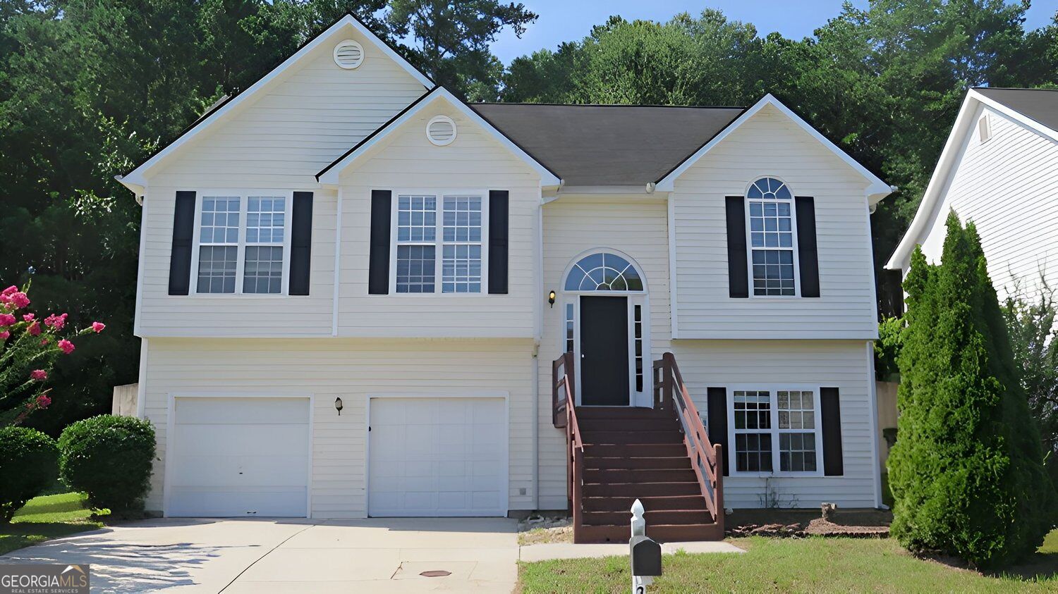 205 Buffington Dr — photo