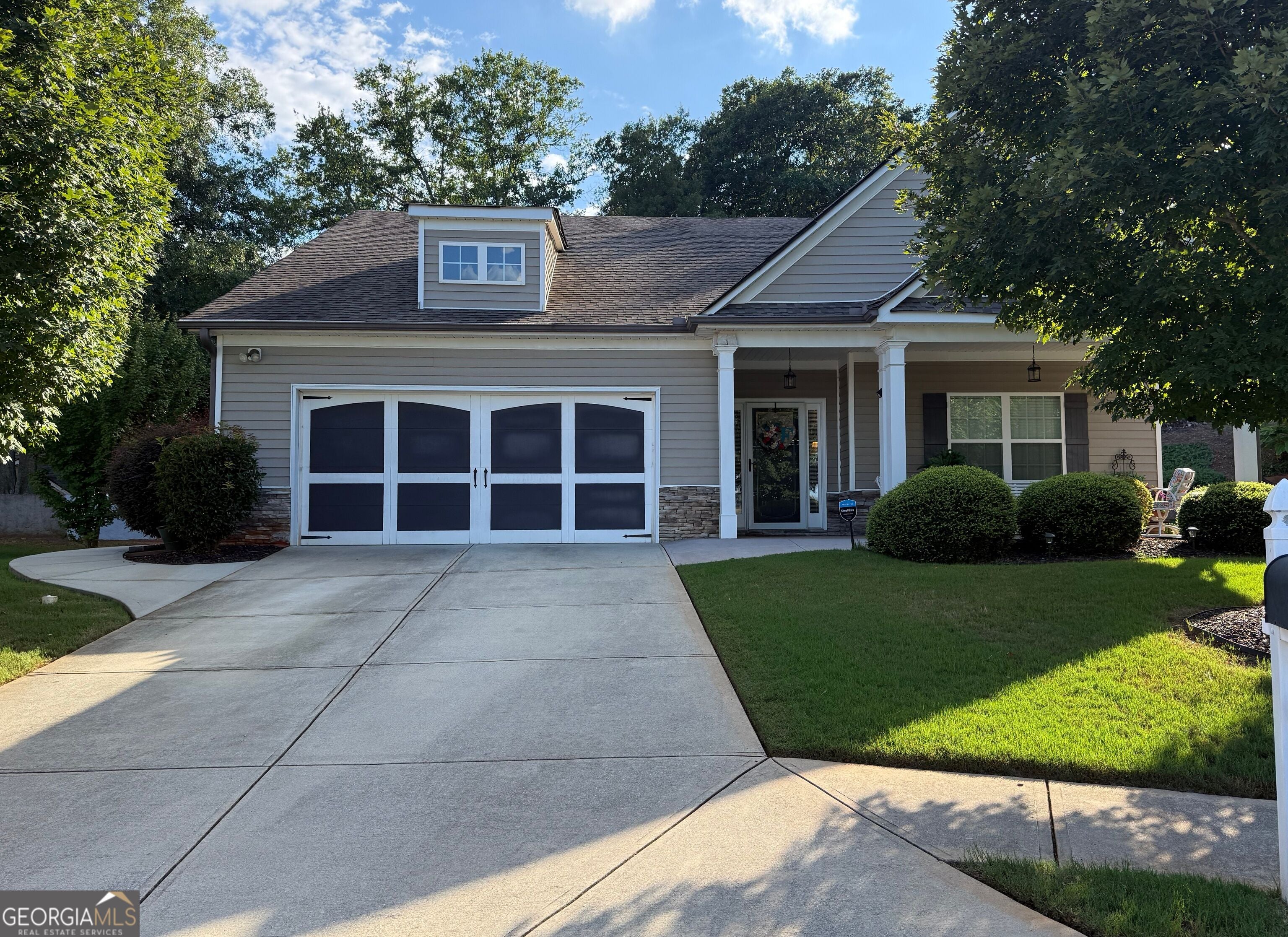835 Ideal Pl — photo