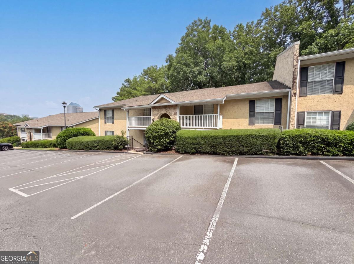3175 Seven Pines Ct 204 — photo